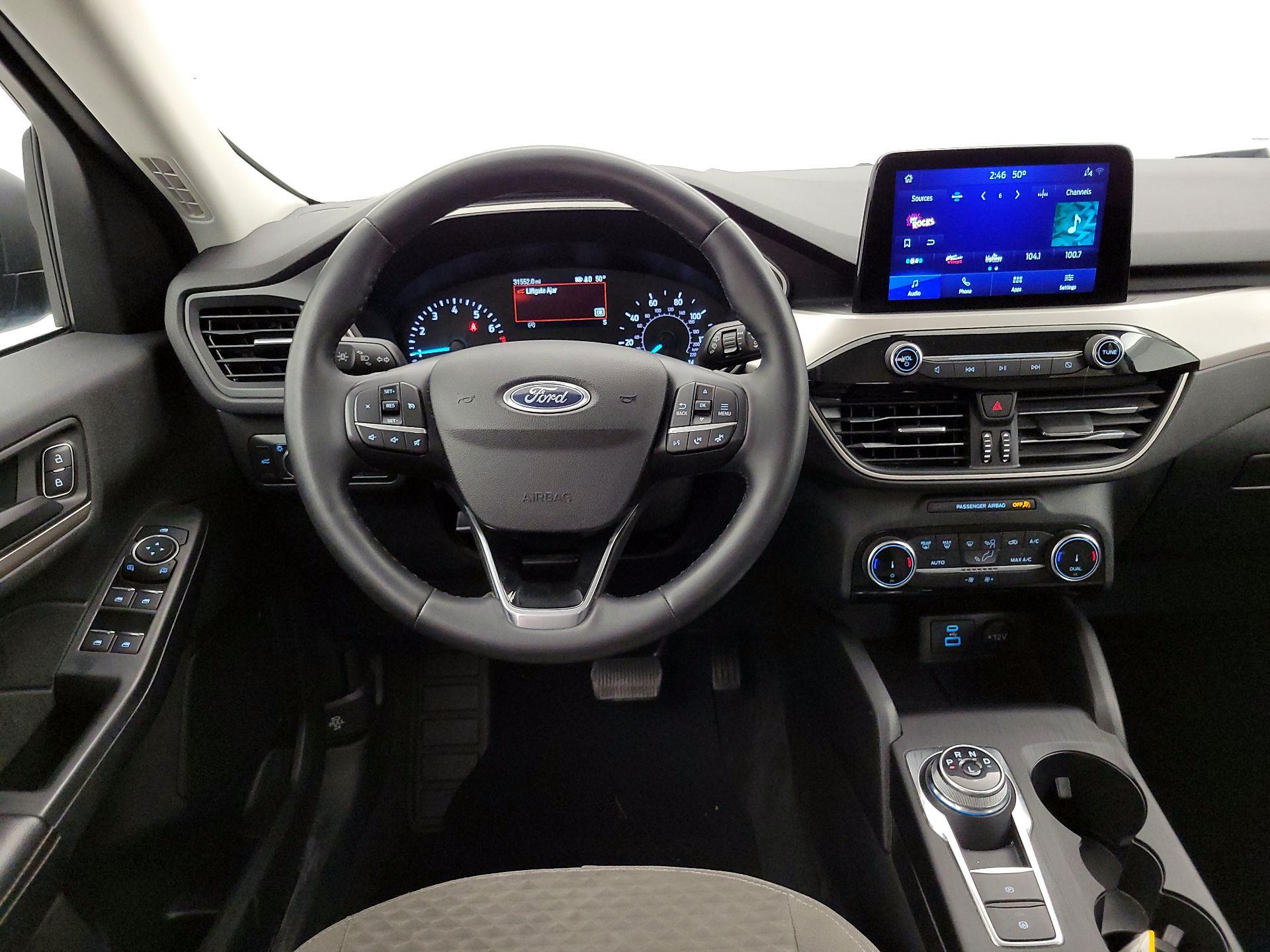 Thumbnail: 2022 Ford Escape - 10