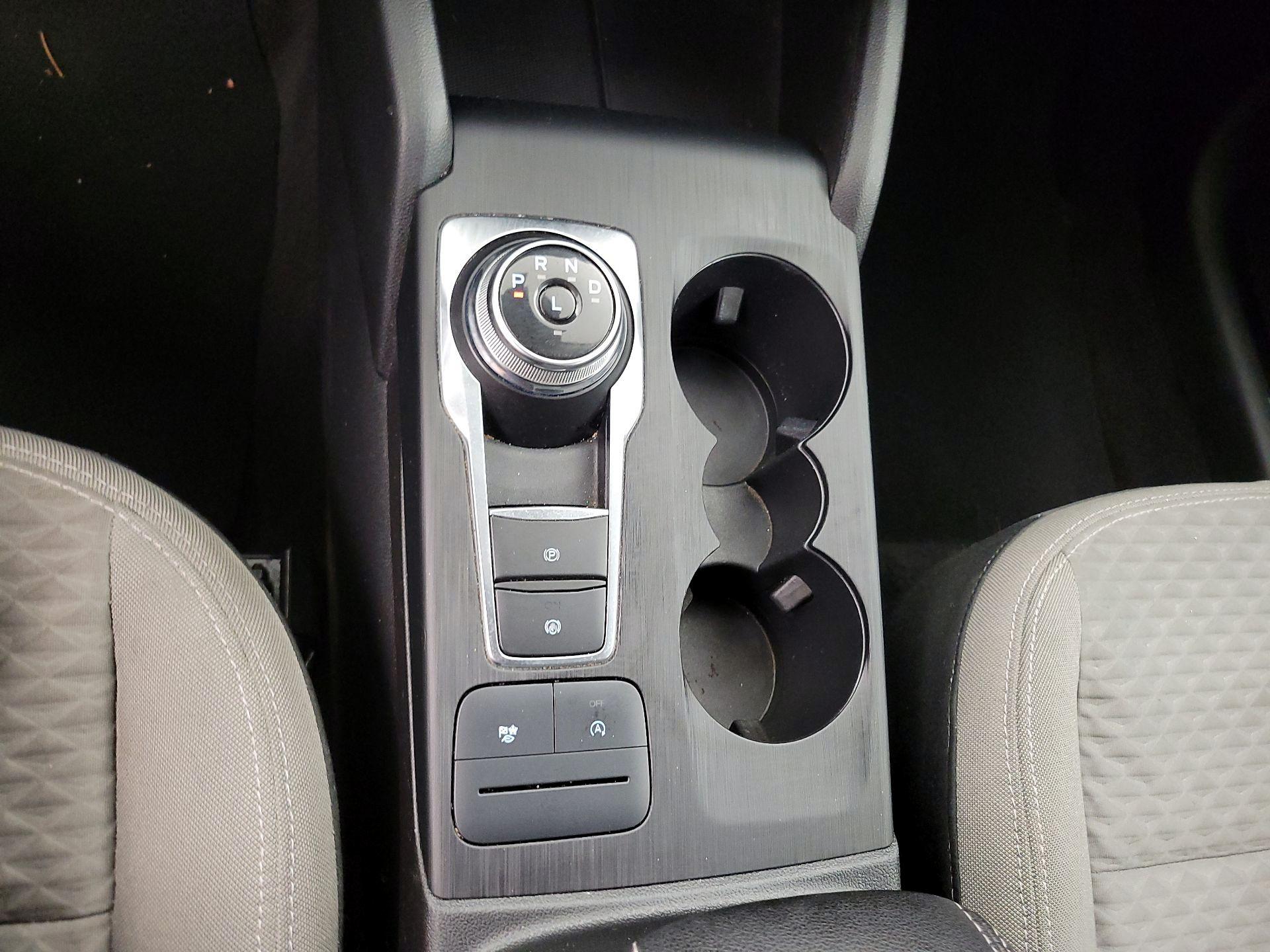 Thumbnail: 2022 Ford Escape - 17