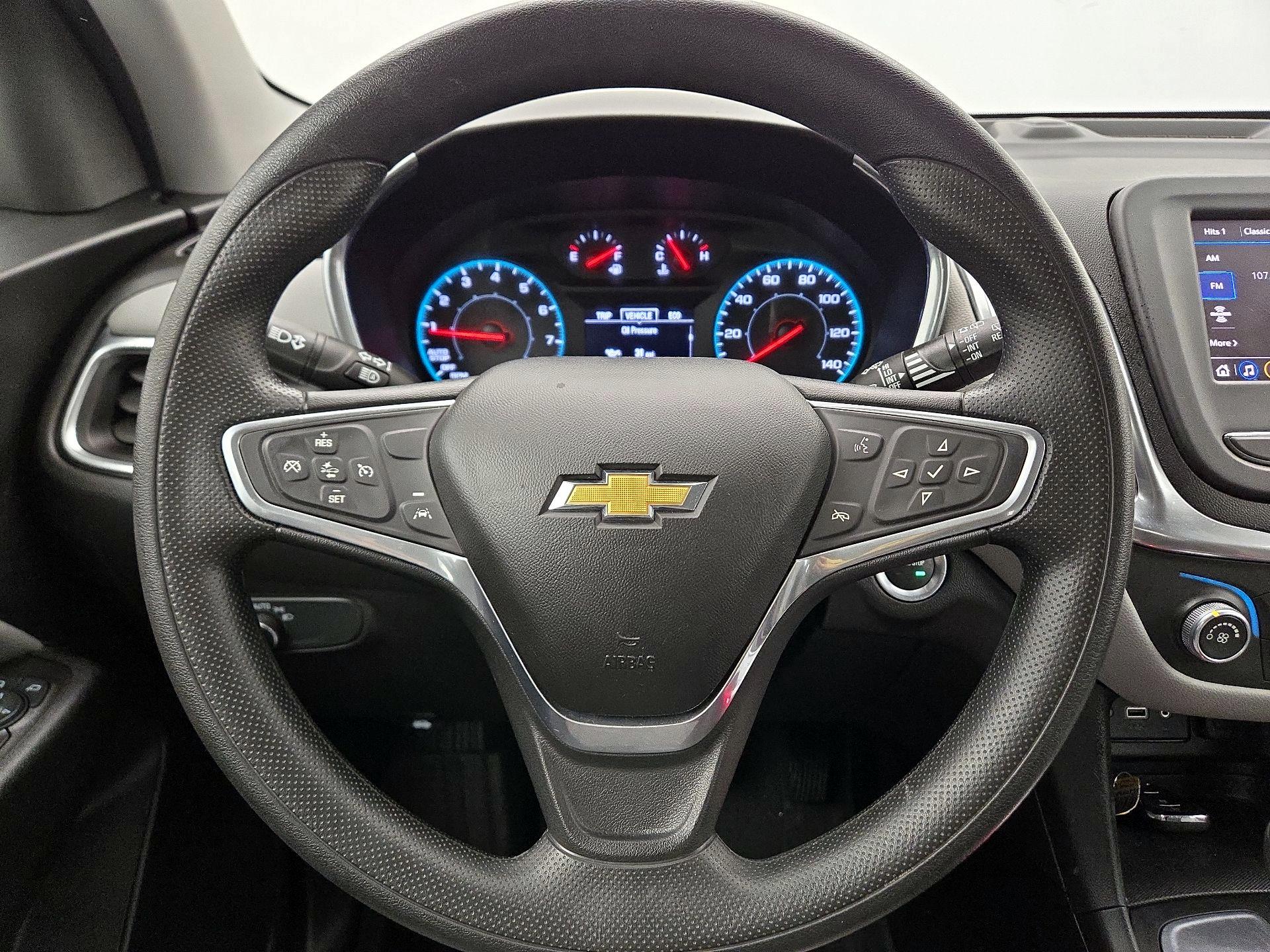 Thumbnail: 2022 Chevrolet Equinox - 10