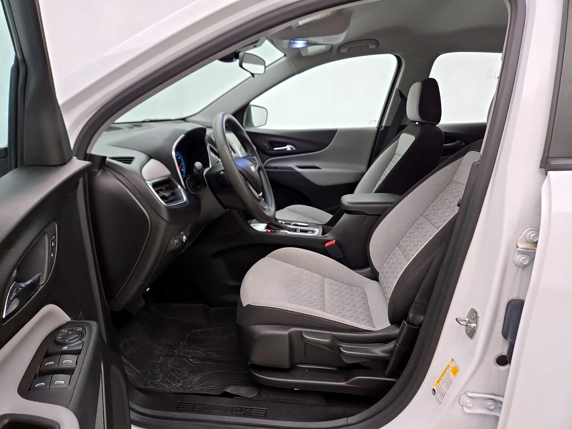 Thumbnail: 2022 Chevrolet Equinox - 11