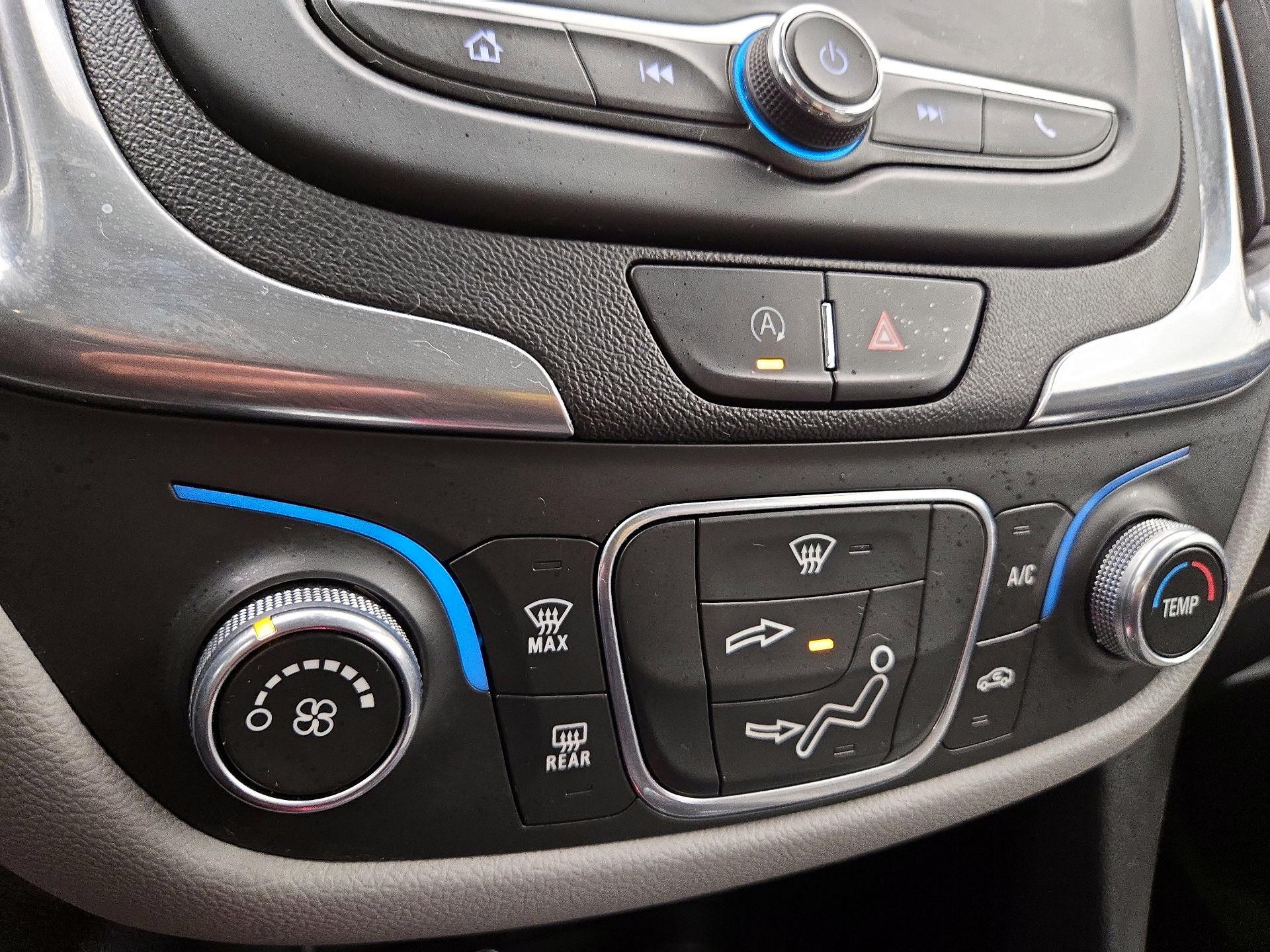 Thumbnail: 2022 Chevrolet Equinox - 16