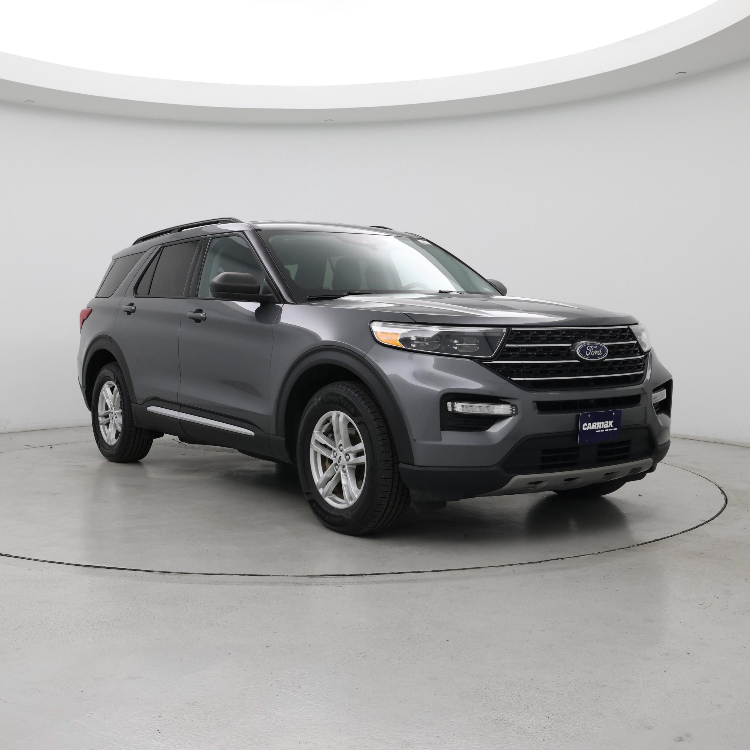 Gray 2023 Ford Explorer XLT AWD SUV / Crossover All-Wheel Drive Automatic