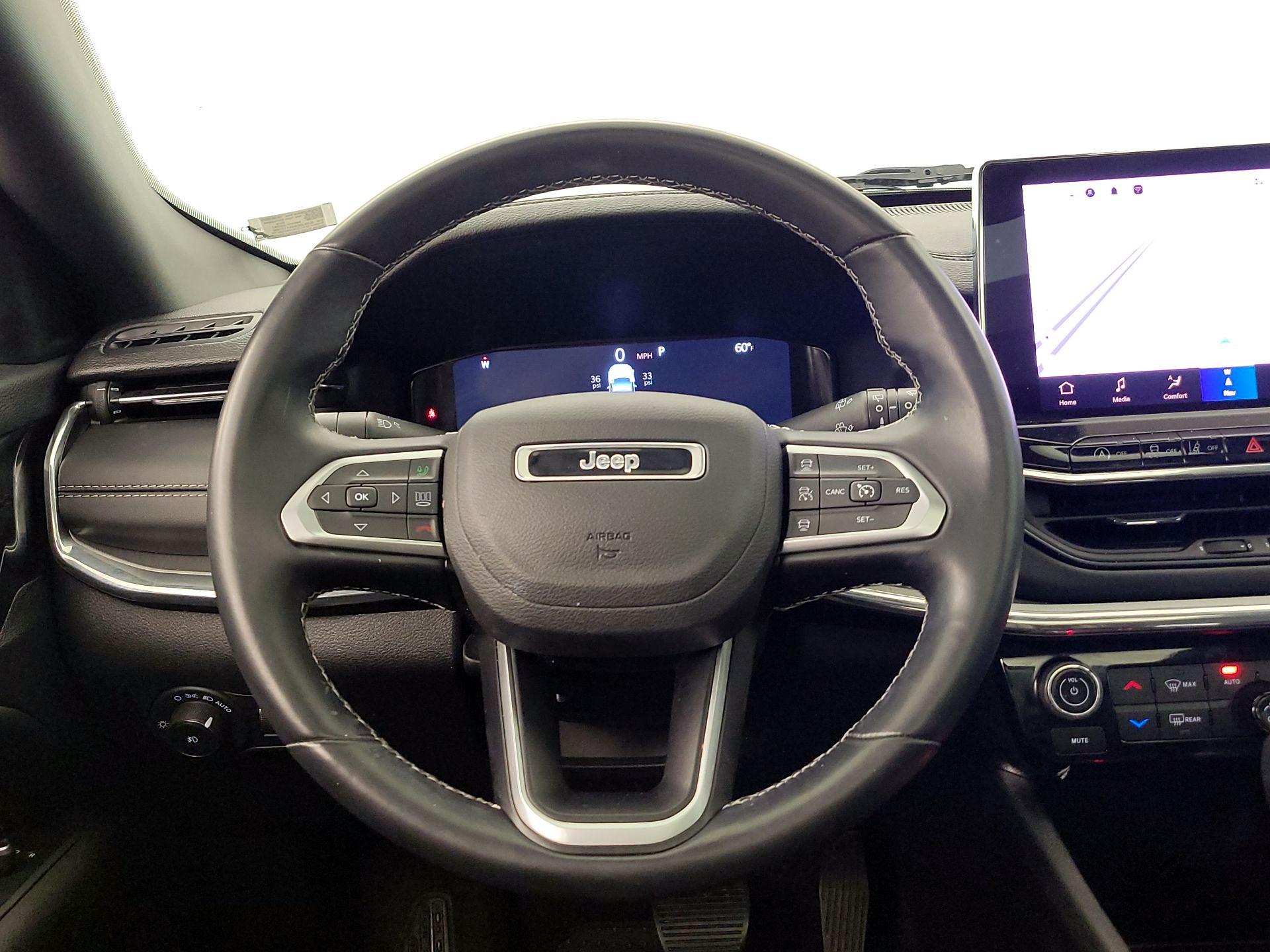 Thumbnail: 2022 Jeep Compass - 10