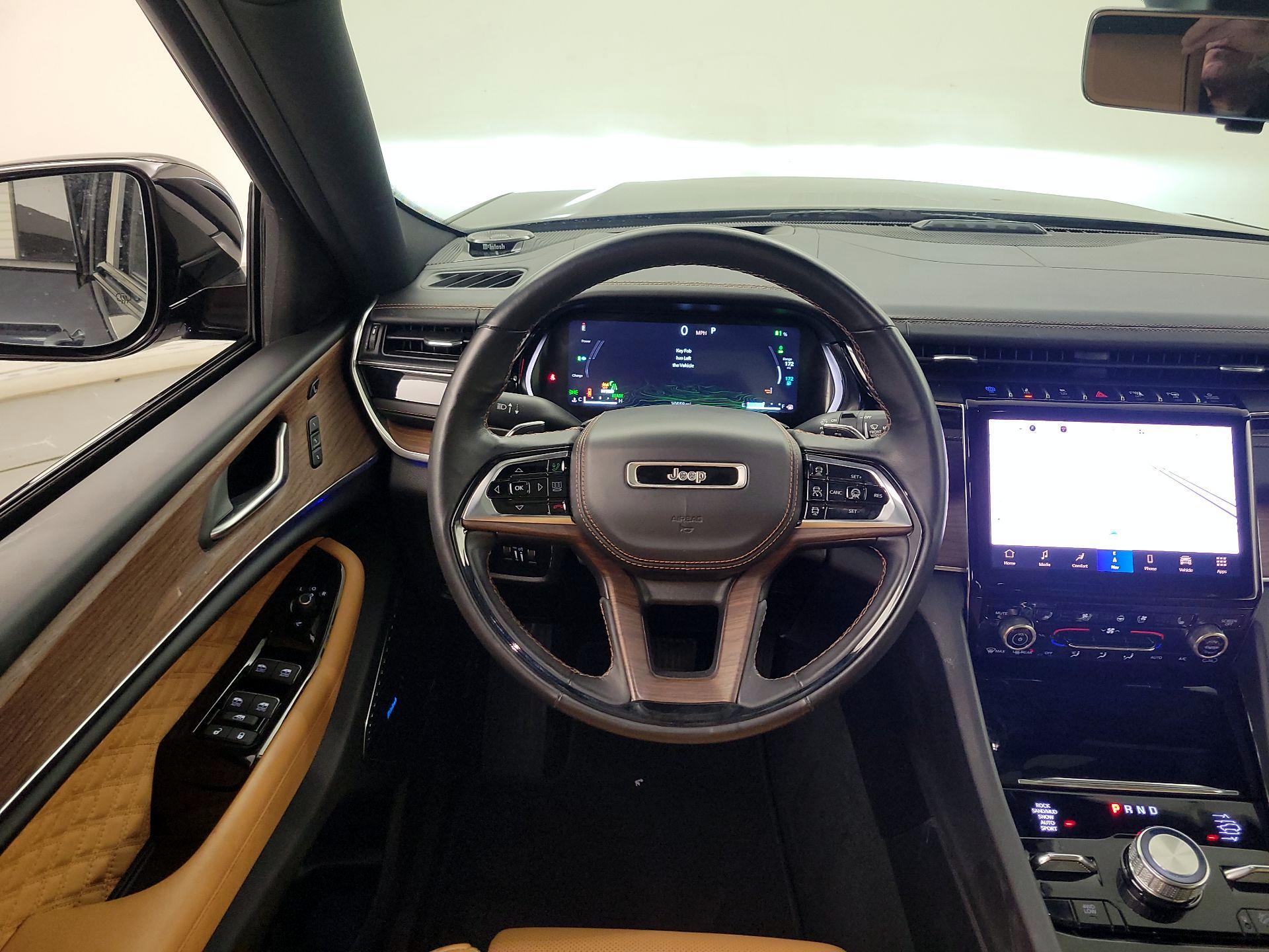 Thumbnail: 2022 Jeep Grand Cherokee - 10