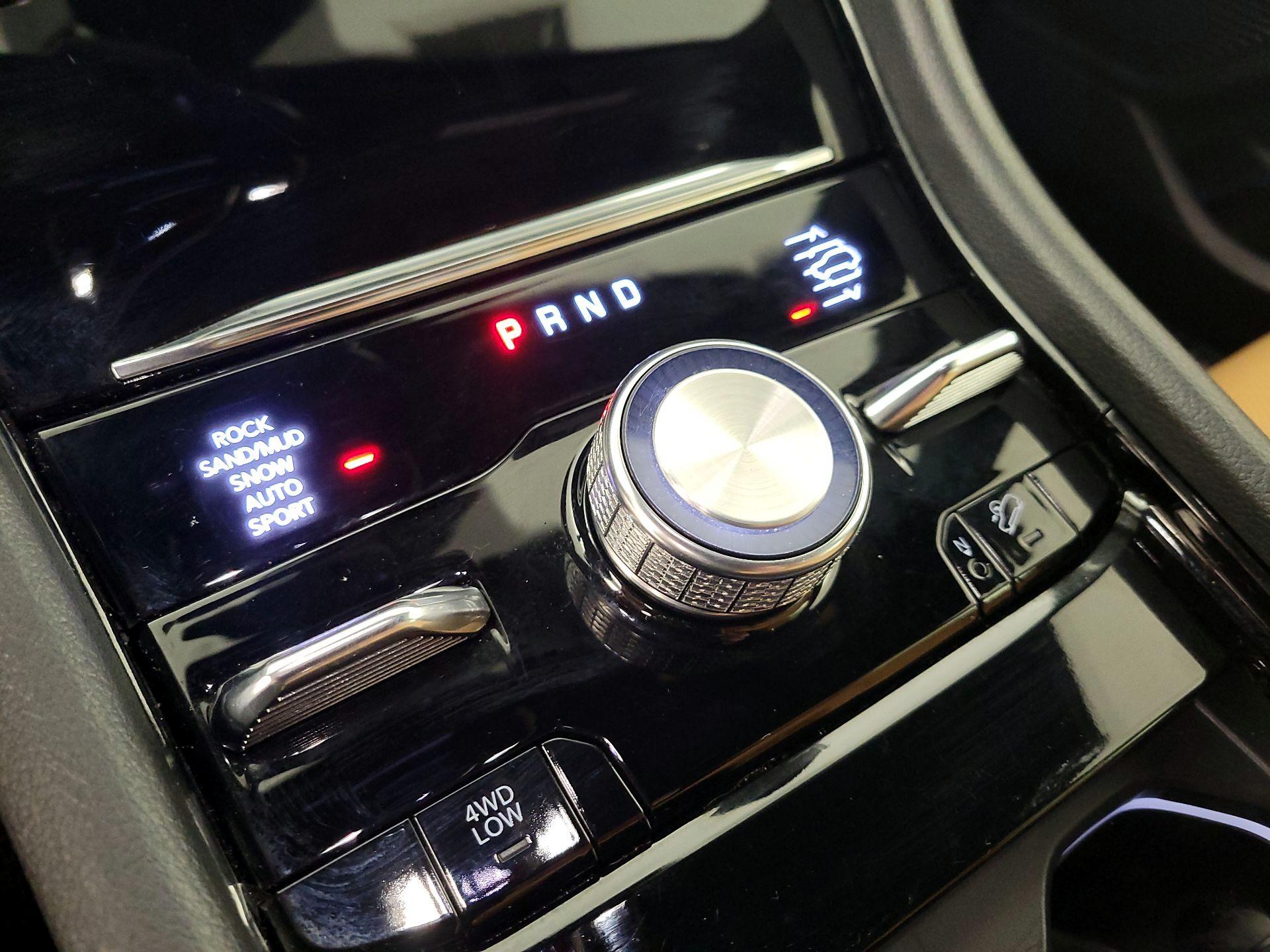 Thumbnail: 2022 Jeep Grand Cherokee - 18