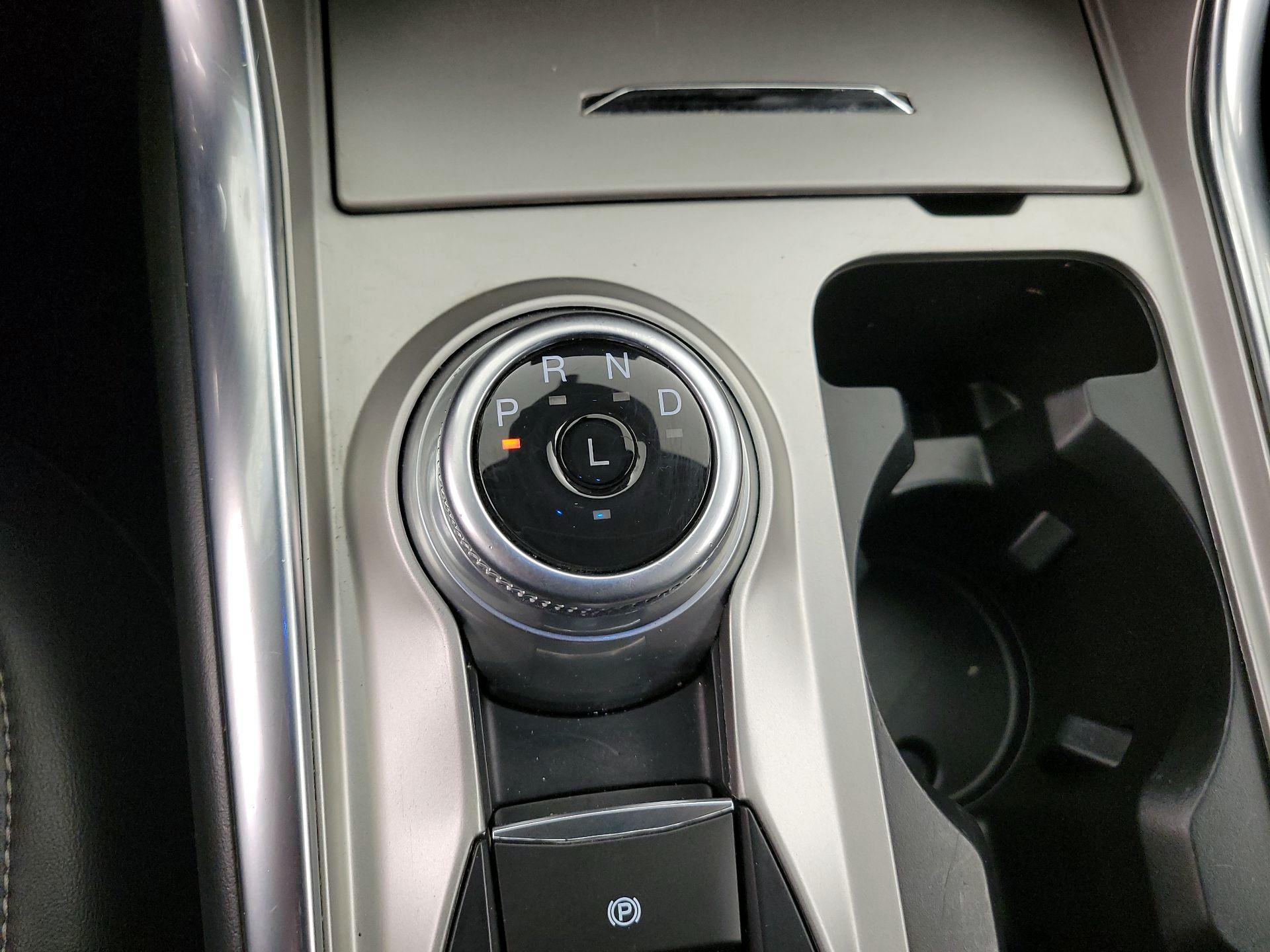 Thumbnail: 2021 Ford Explorer - 18