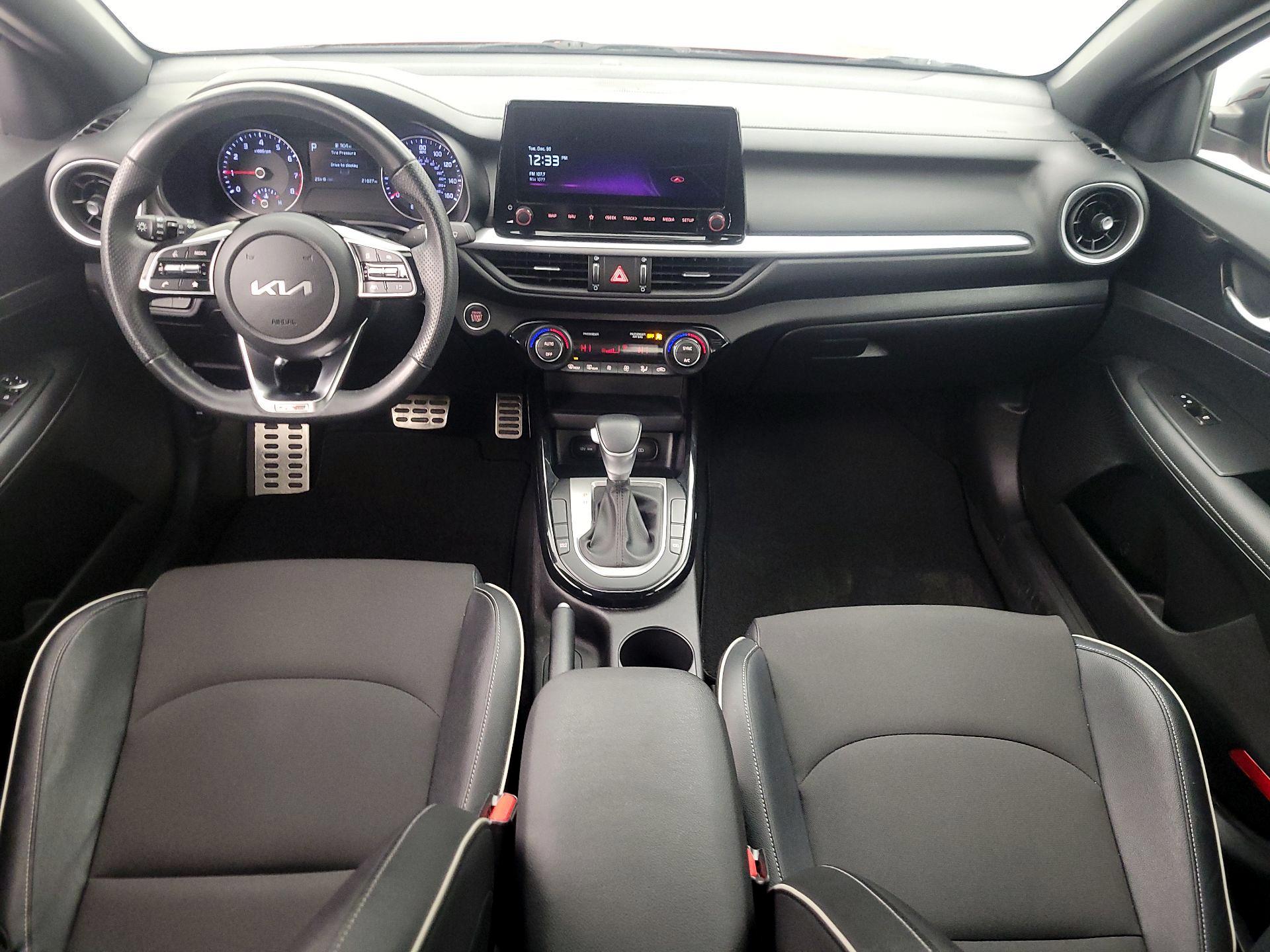 Thumbnail: 2023 Kia Forte - 9