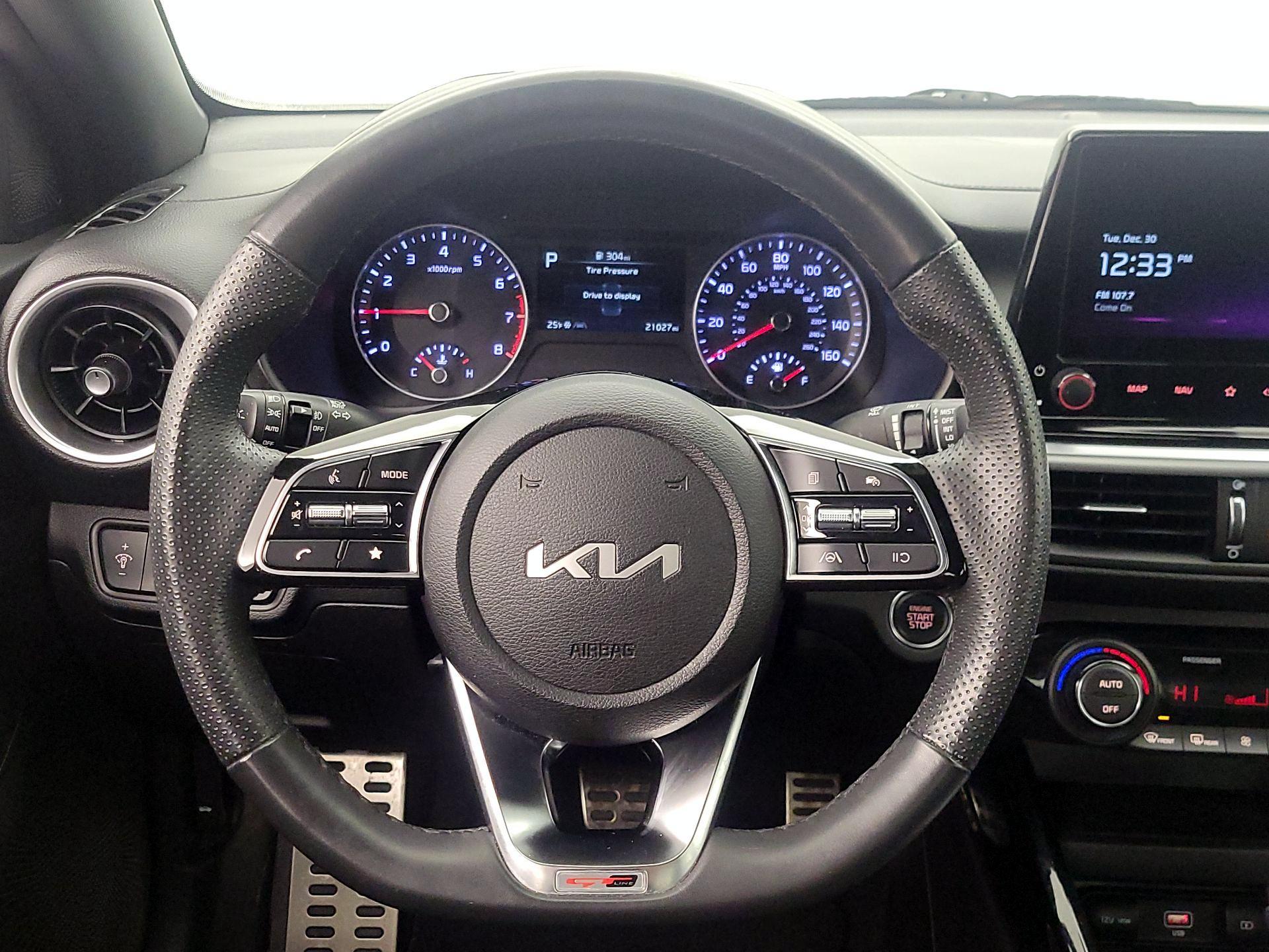 Thumbnail: 2023 Kia Forte - 10