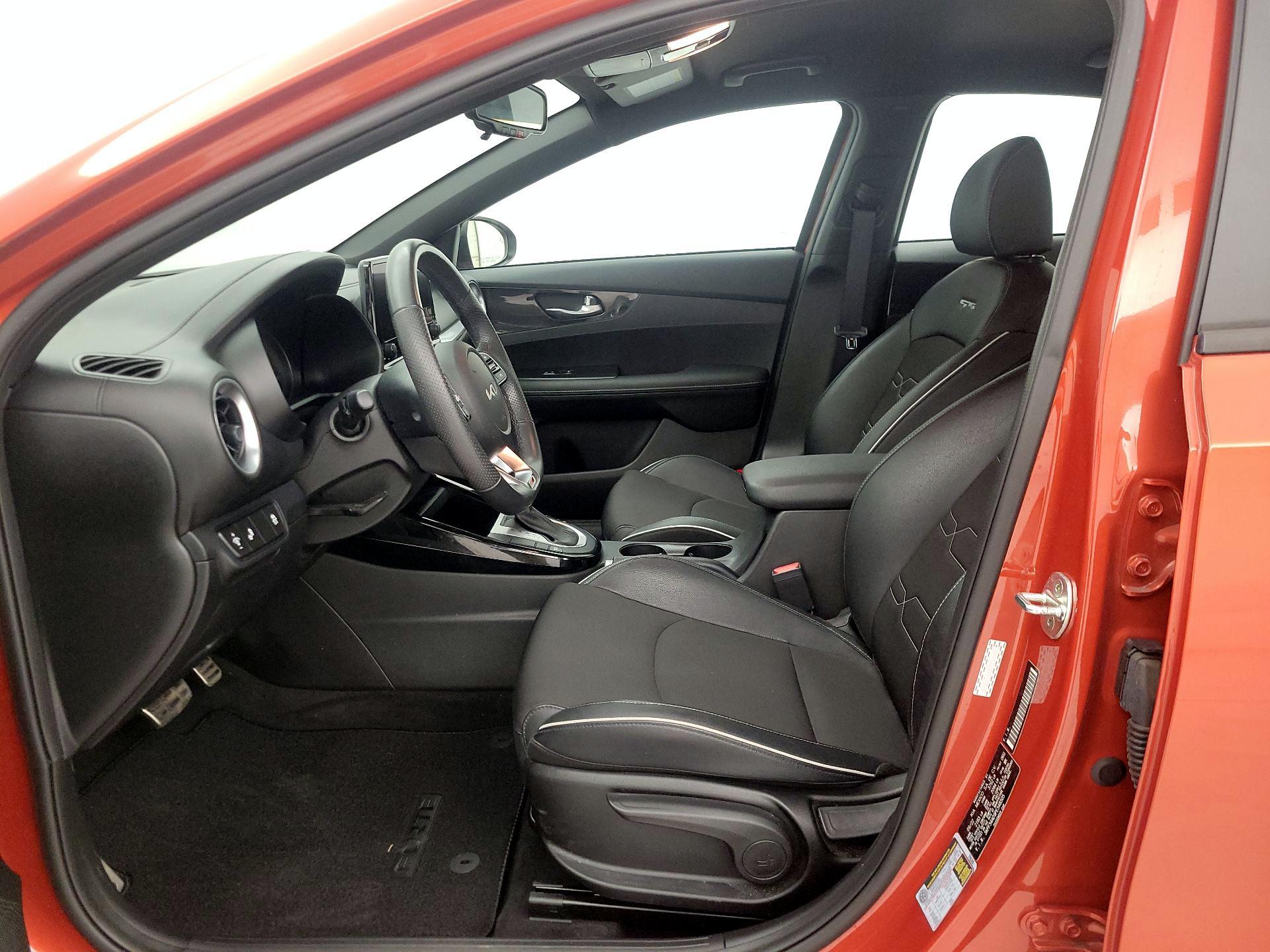 Thumbnail: 2023 Kia Forte - 11