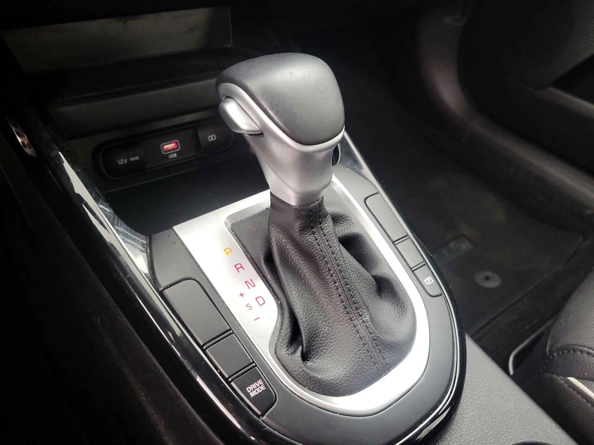 Thumbnail: 2023 Kia Forte - 18