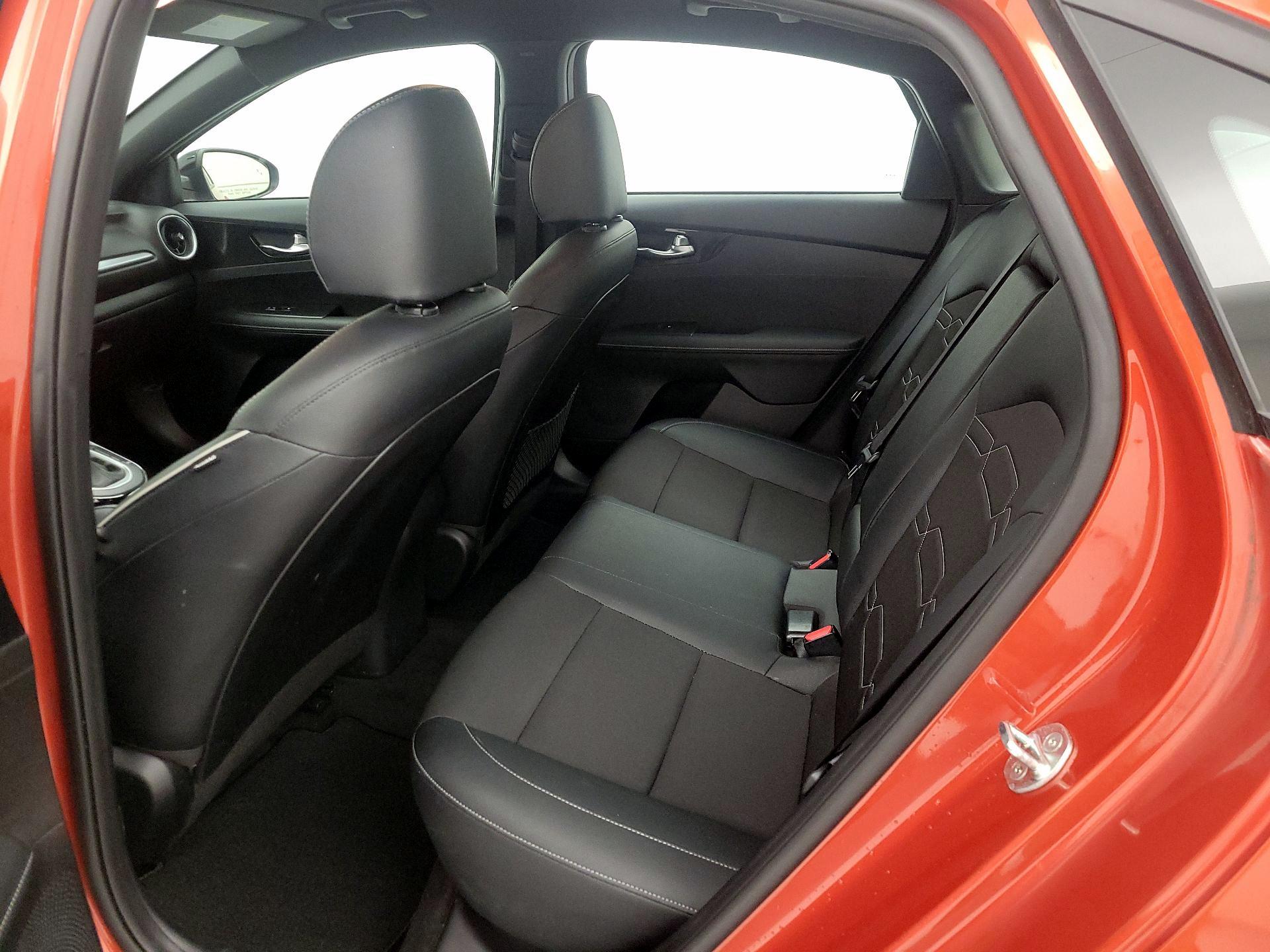 Thumbnail: 2023 Kia Forte - 20