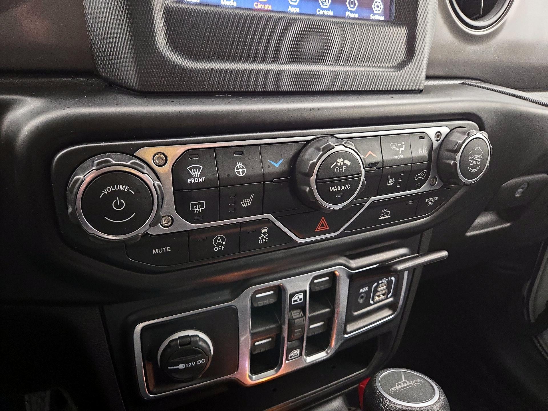 Thumbnail: 2022 Jeep Gladiator - 16