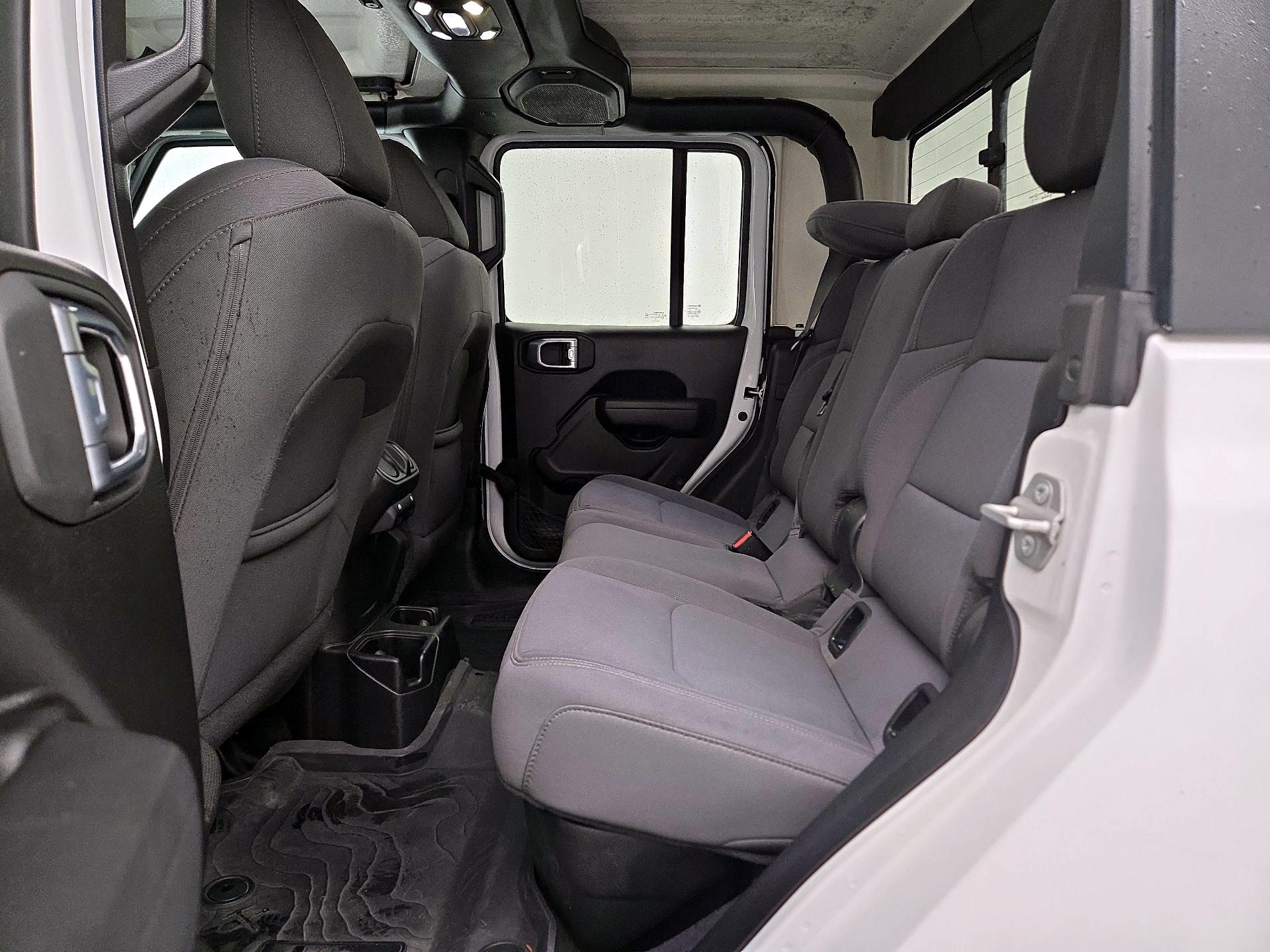 Thumbnail: 2022 Jeep Gladiator - 19