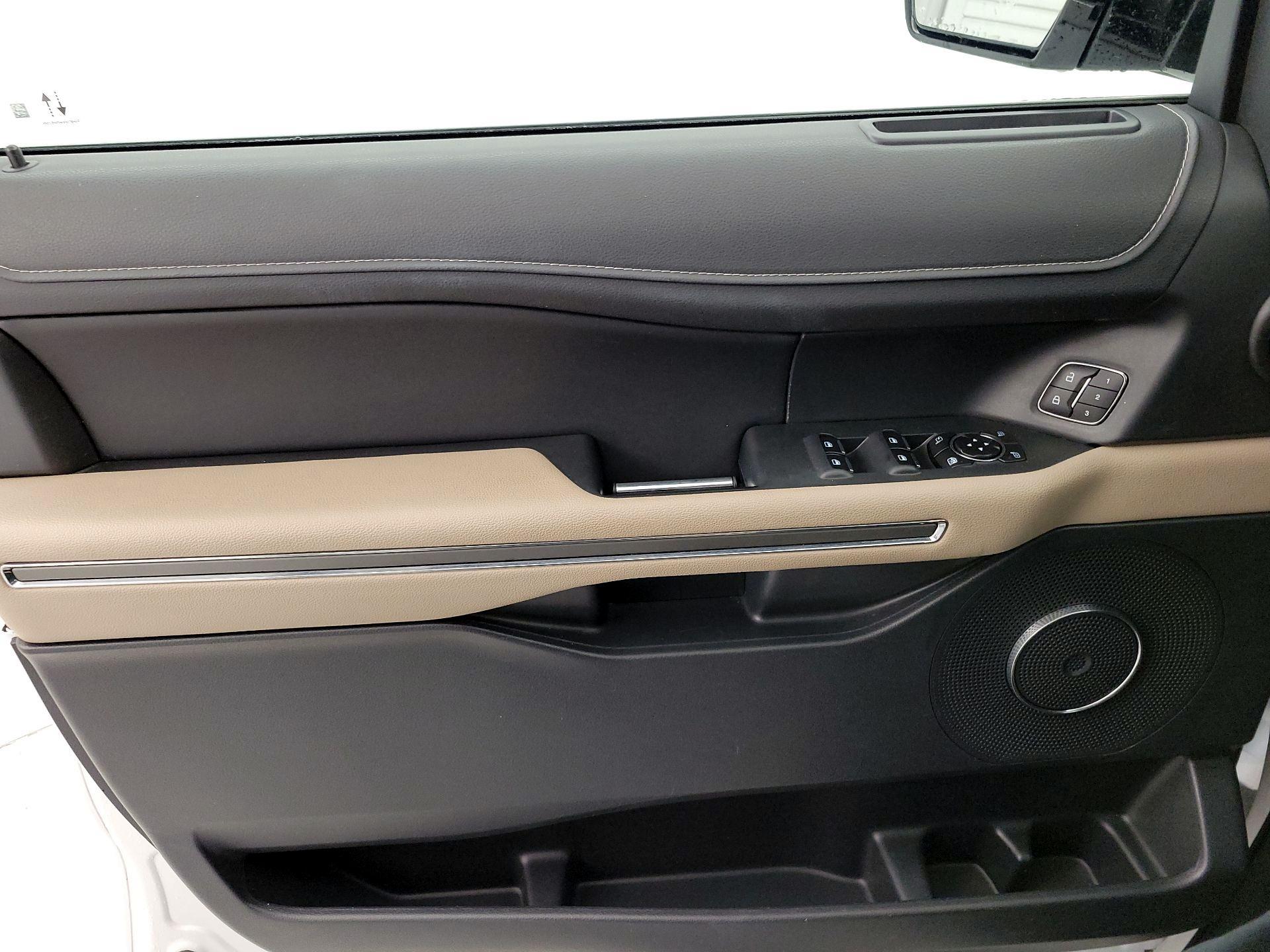 Thumbnail: 2024 Ford Expedition MAX - 12