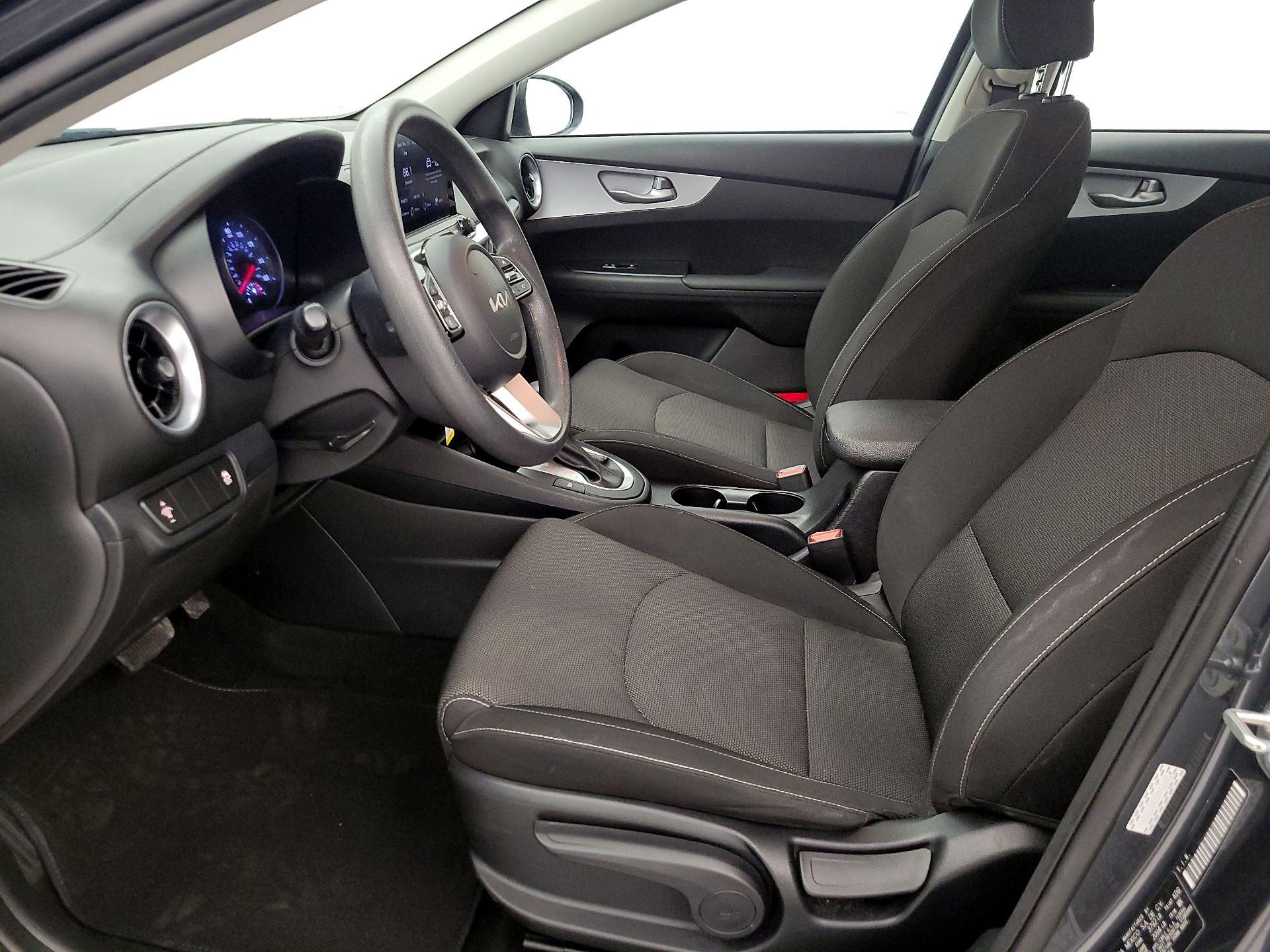 Thumbnail: 2024 Kia Forte - 11