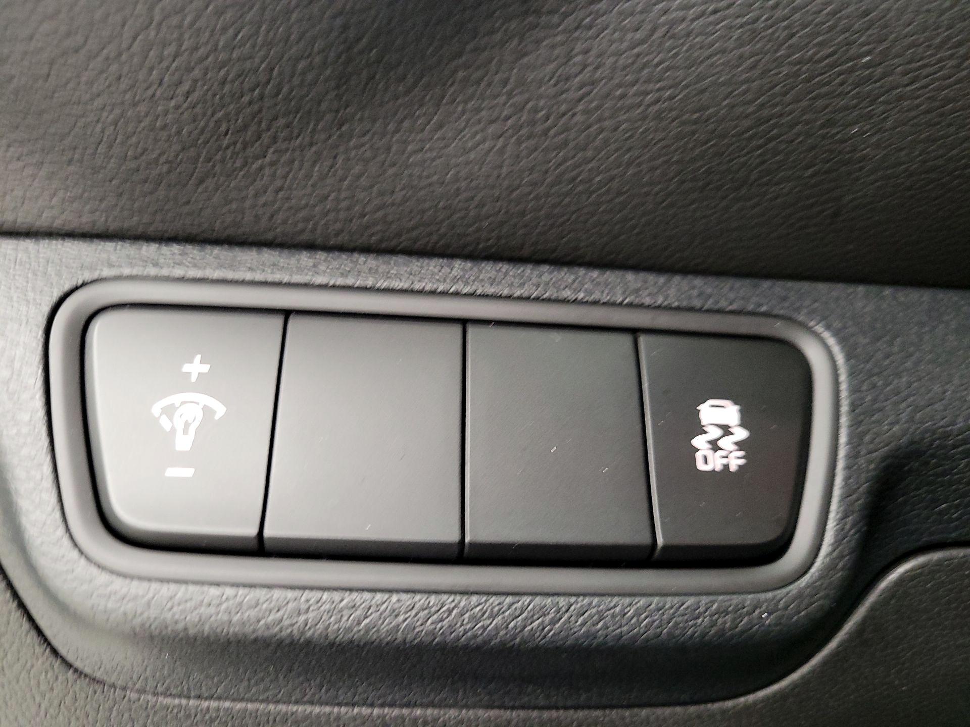 Thumbnail: 2024 Kia Forte - 13