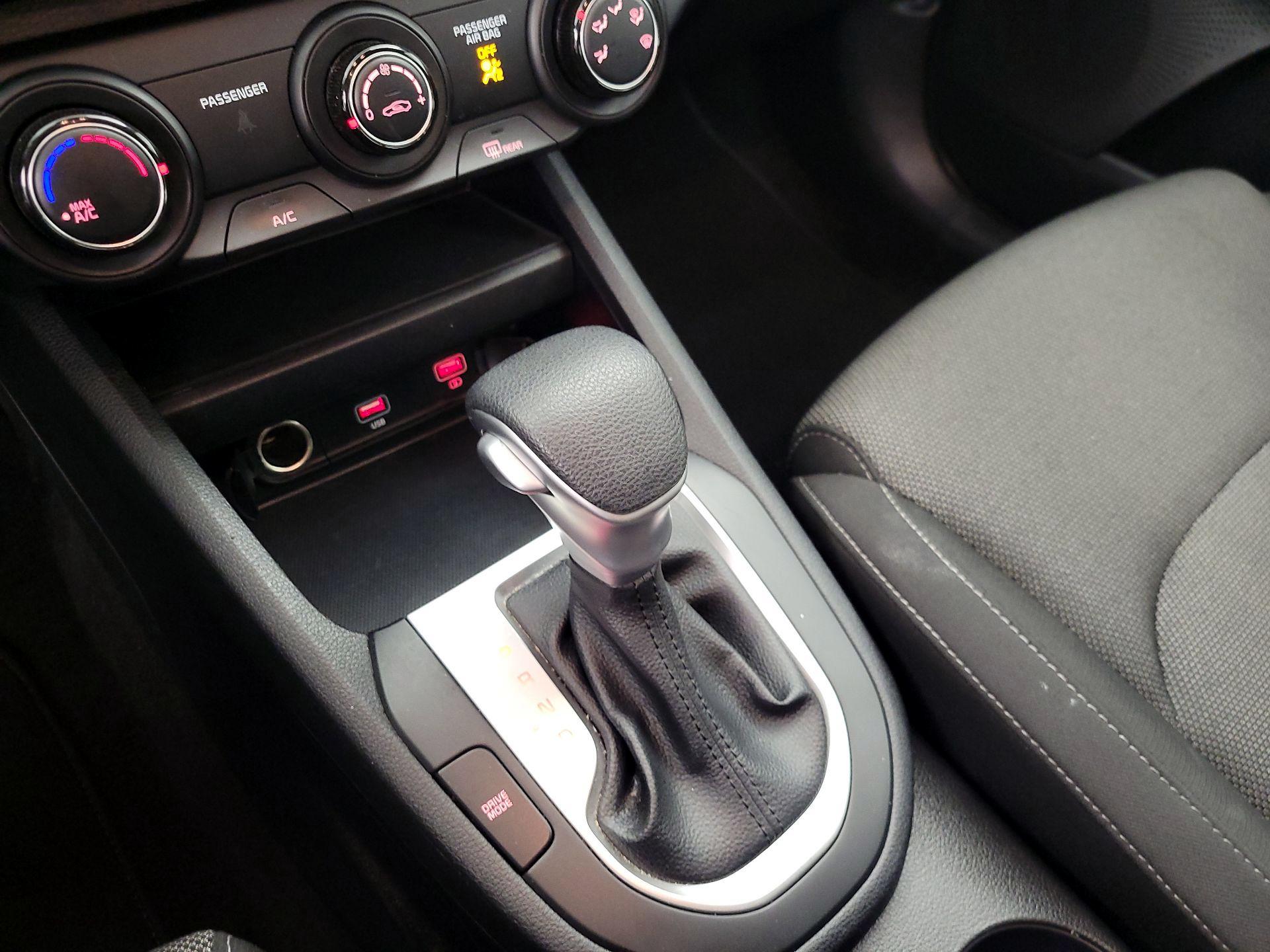 Thumbnail: 2024 Kia Forte - 17