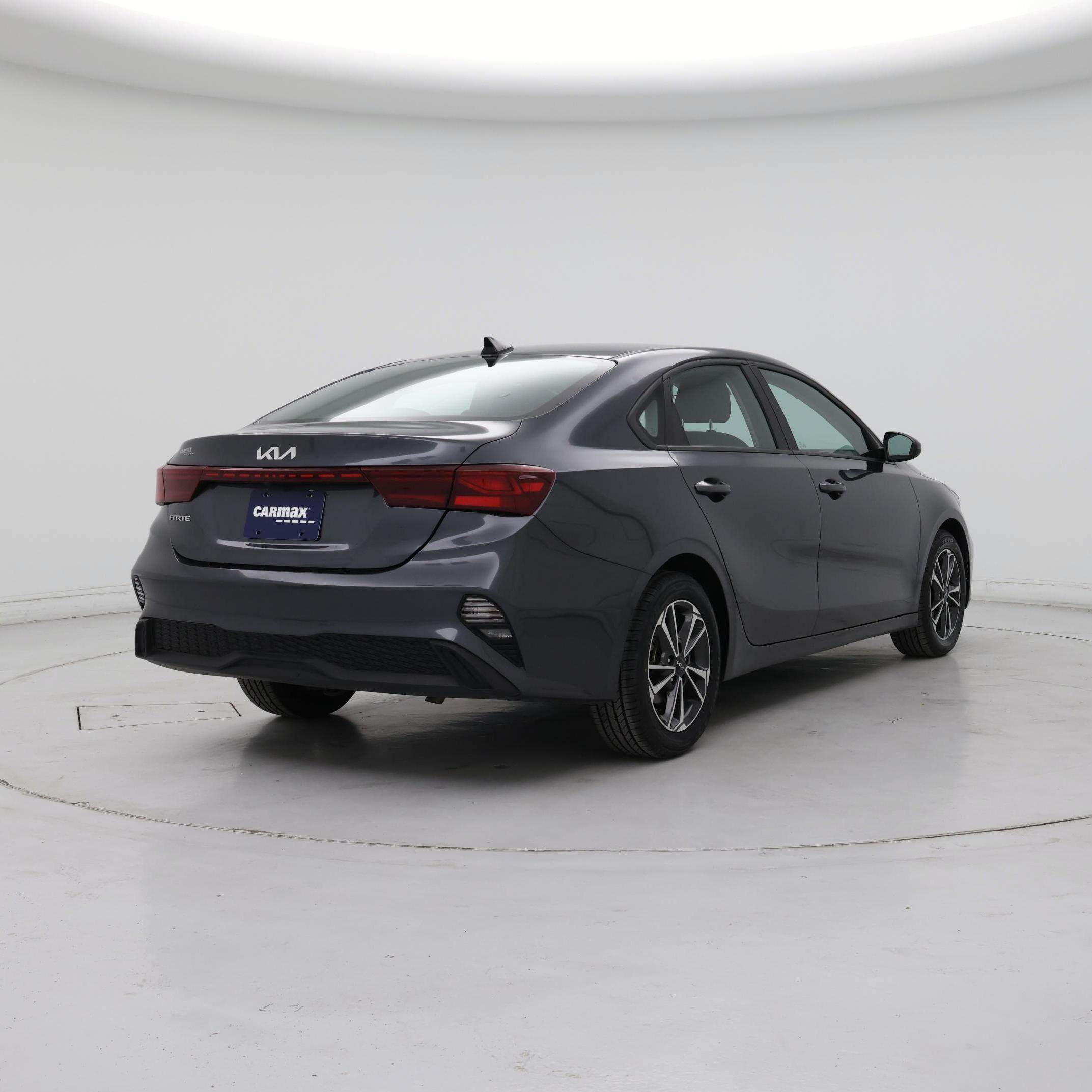 Thumbnail: 2024 Kia Forte - 8