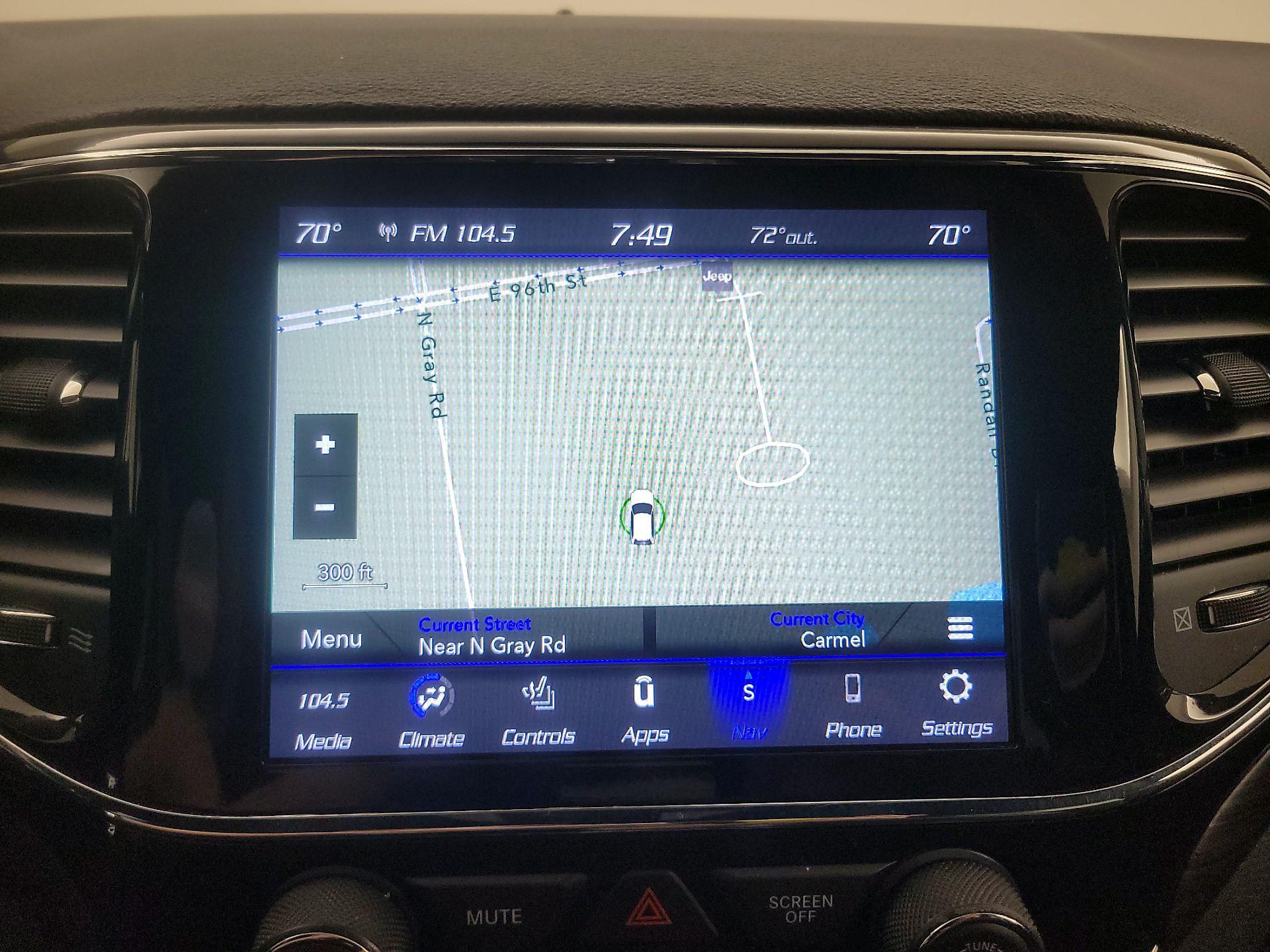 Thumbnail: 2022 Jeep Grand Cherokee - 14