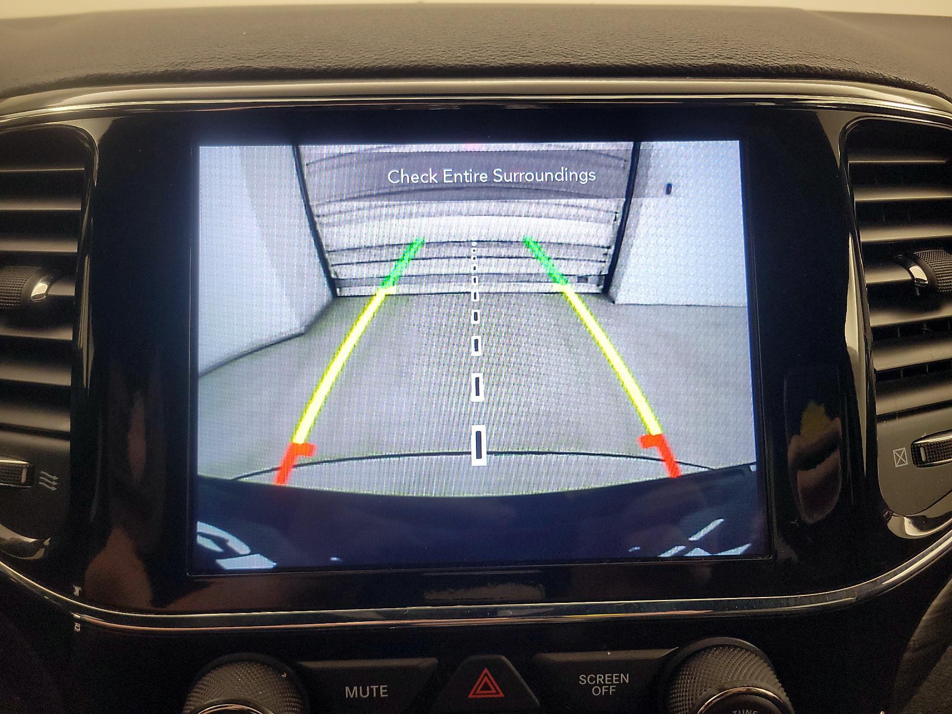 Thumbnail: 2022 Jeep Grand Cherokee - 15