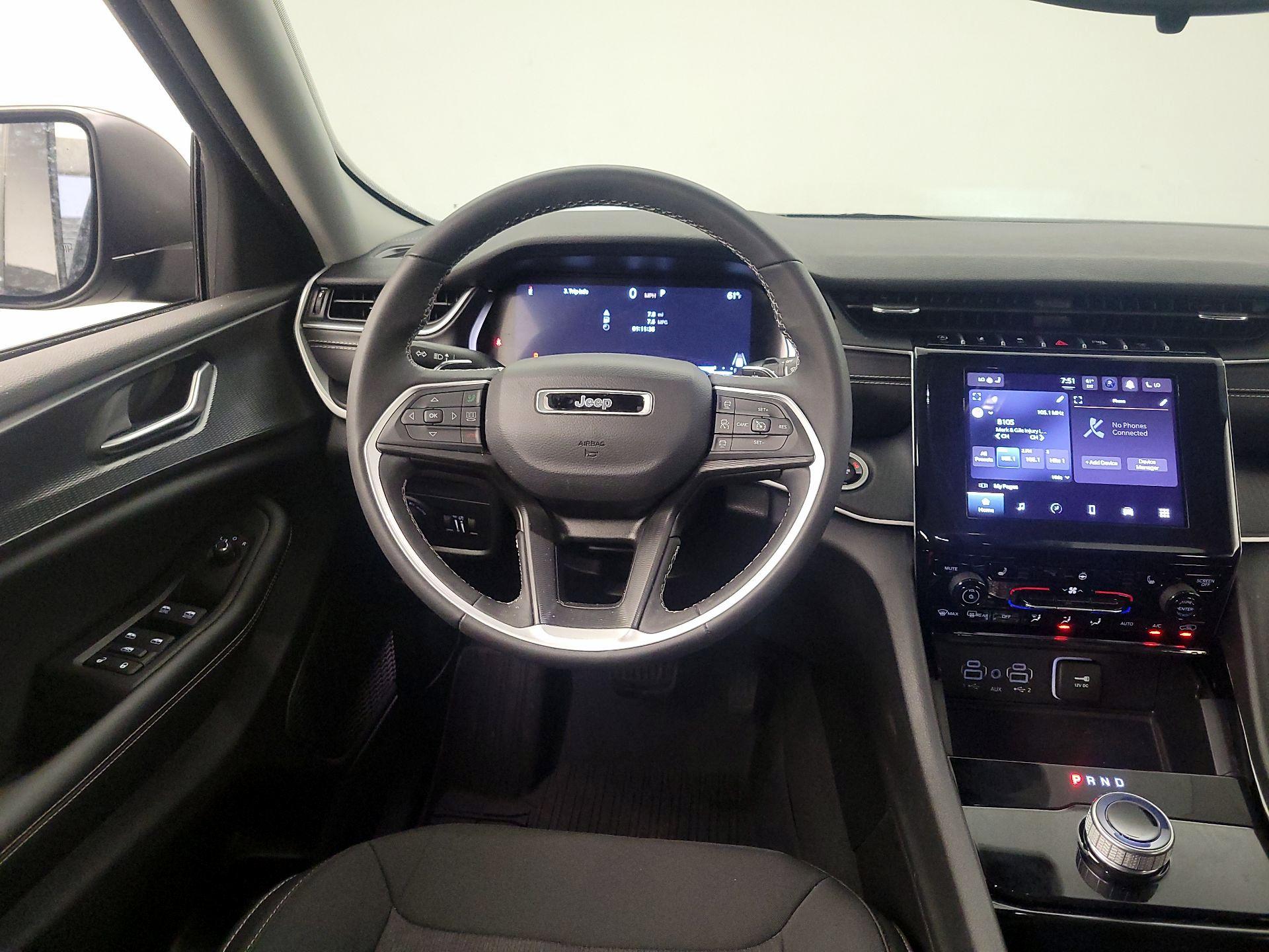 Thumbnail: 2023 Jeep Grand Cherokee - 10