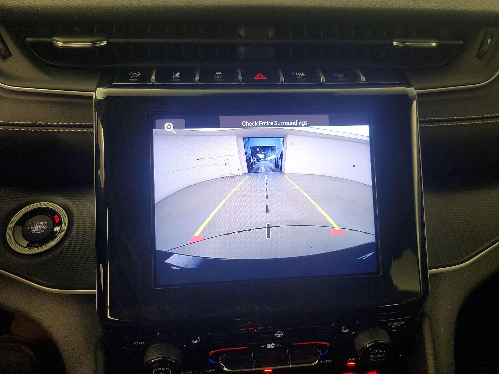 Thumbnail: 2023 Jeep Grand Cherokee - 14