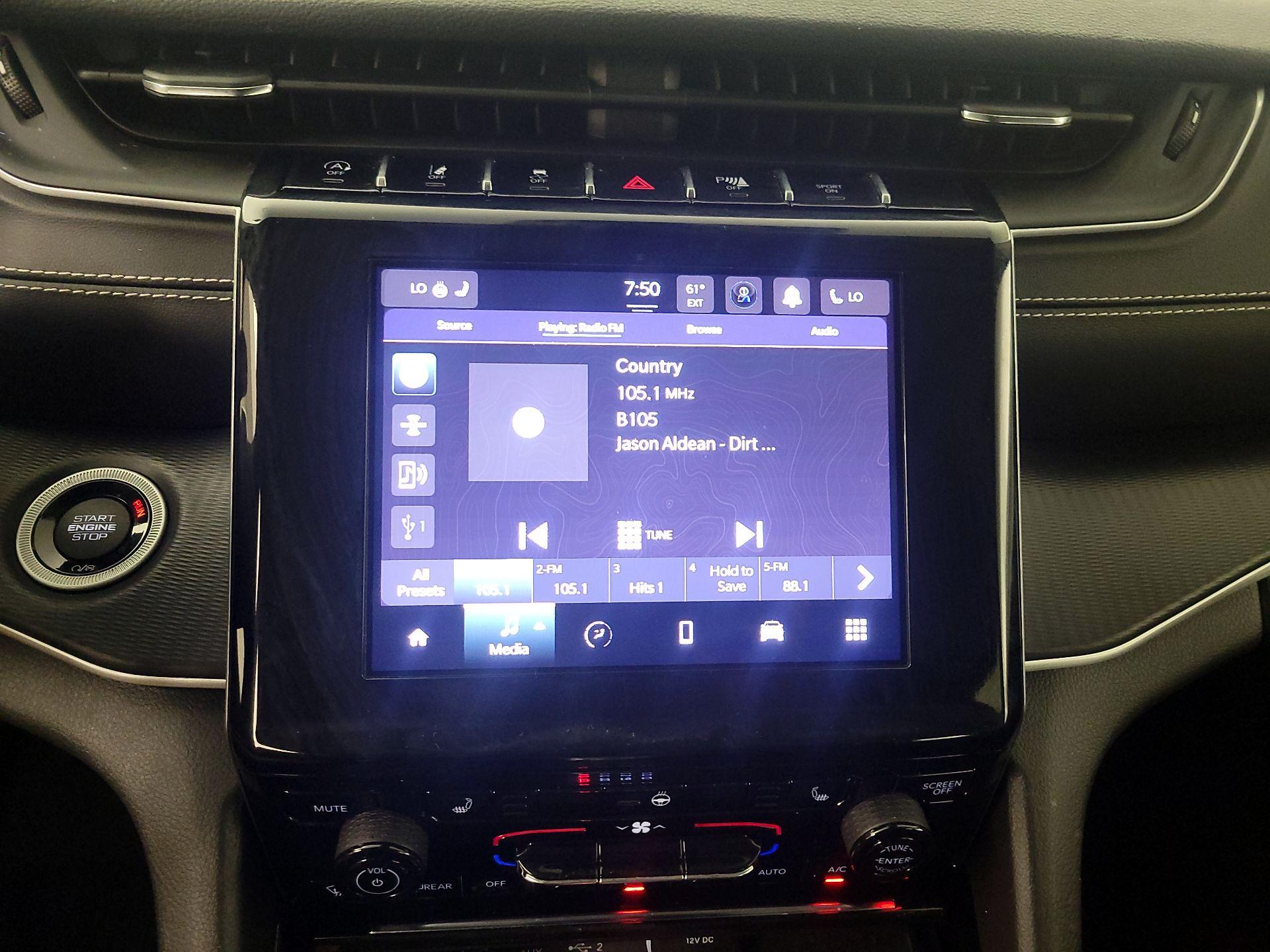 Thumbnail: 2023 Jeep Grand Cherokee - 15