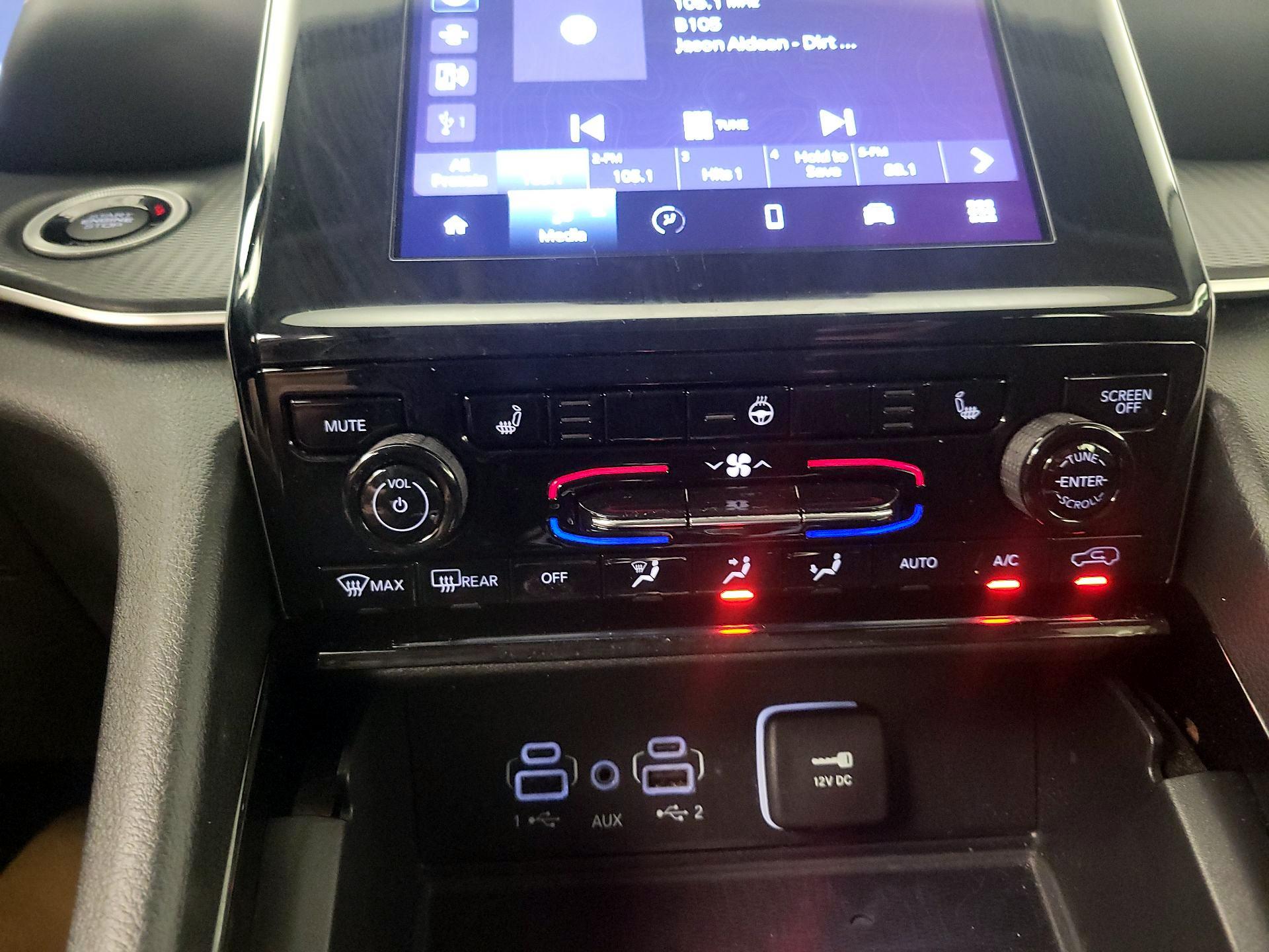 Thumbnail: 2023 Jeep Grand Cherokee - 16