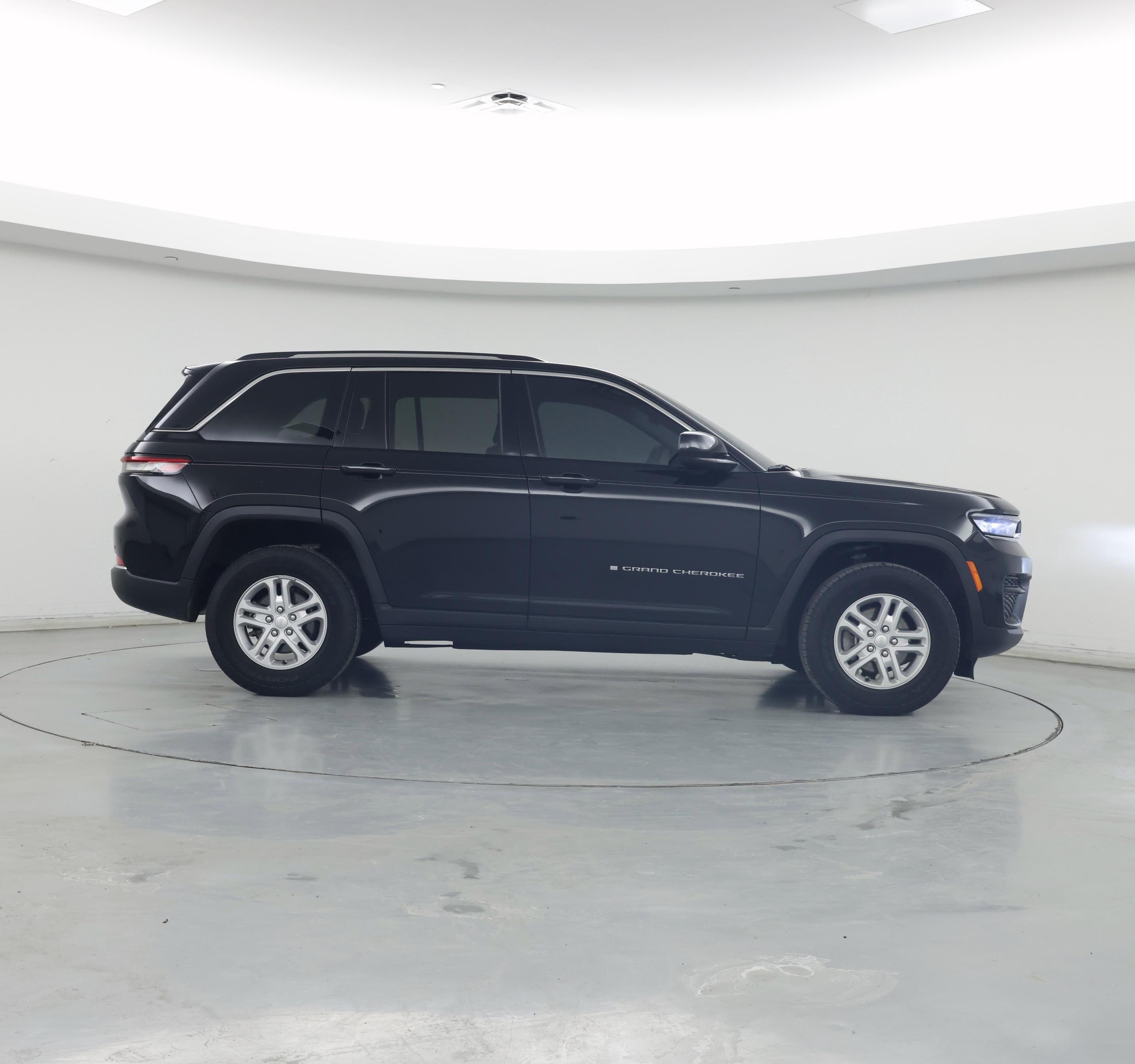 Thumbnail: 2023 Jeep Grand Cherokee - 7