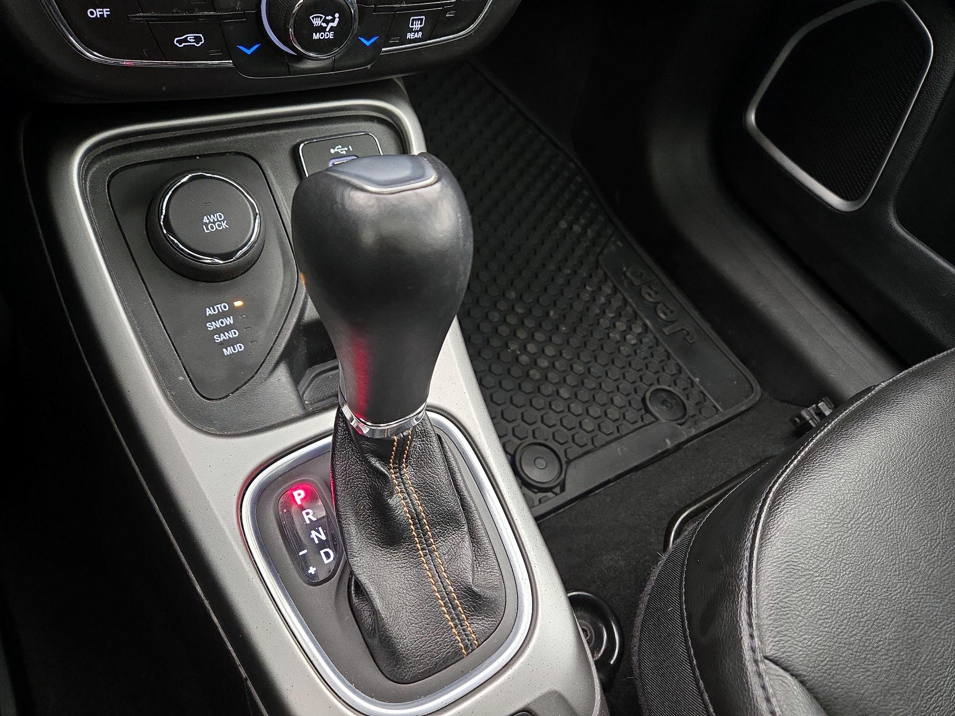 Thumbnail: 2020 Jeep Compass - 17