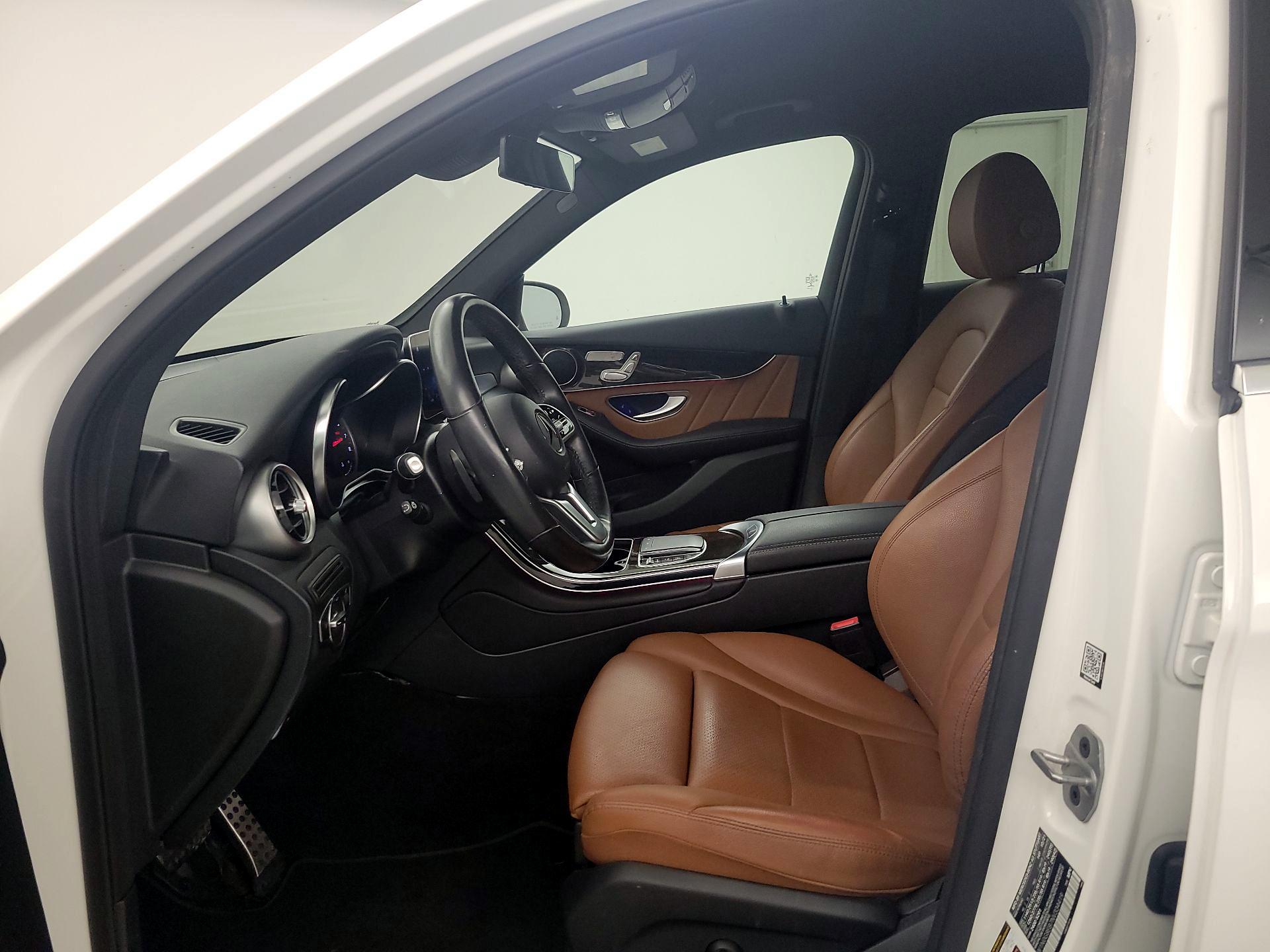 Thumbnail: 2022 Mercedes-Benz GLC - 11