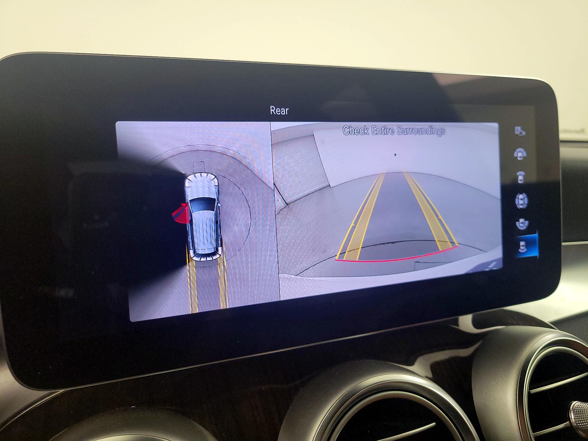 Thumbnail: 2022 Mercedes-Benz GLC - 14