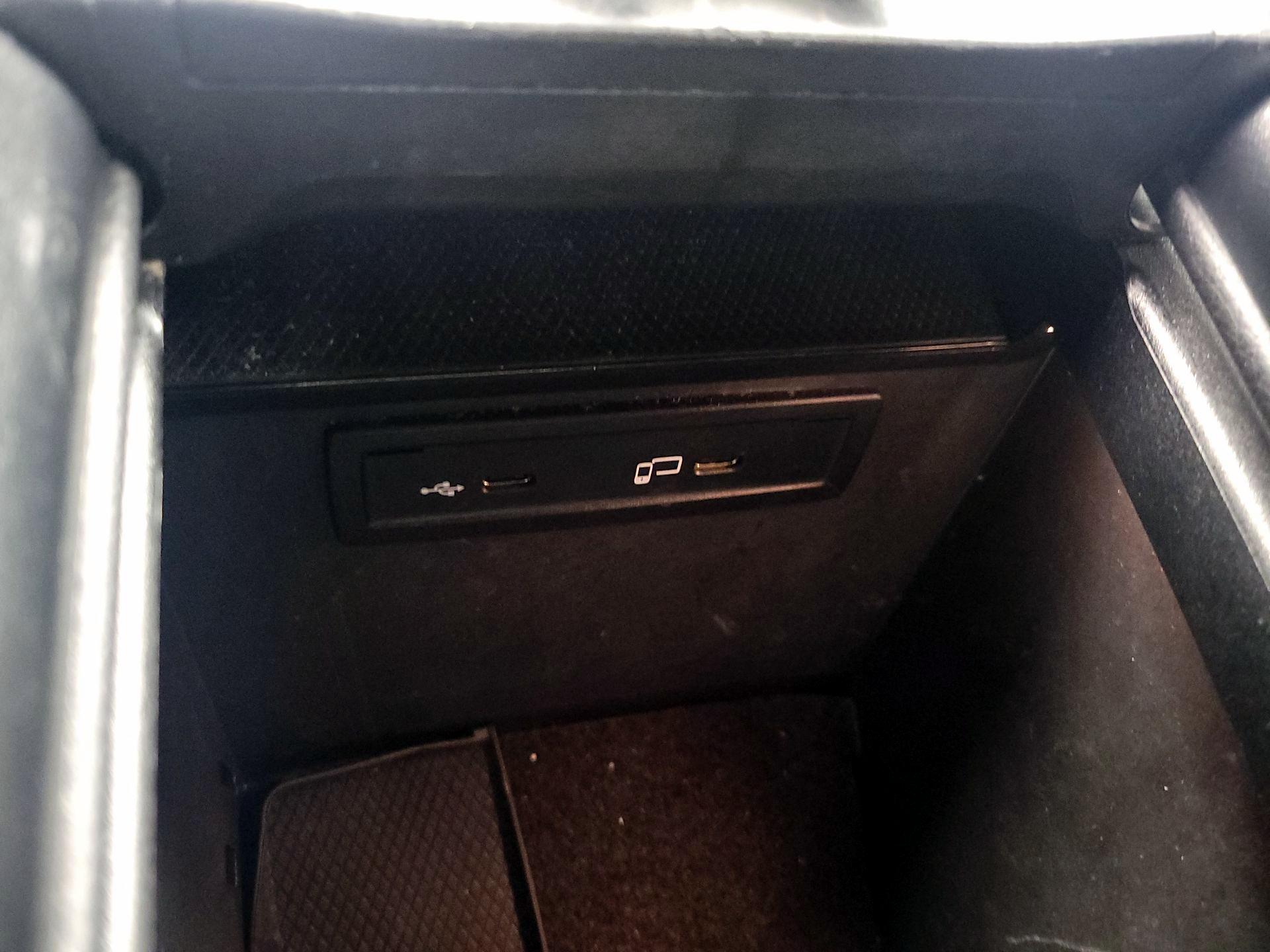 Thumbnail: 2022 Mercedes-Benz GLC - 18