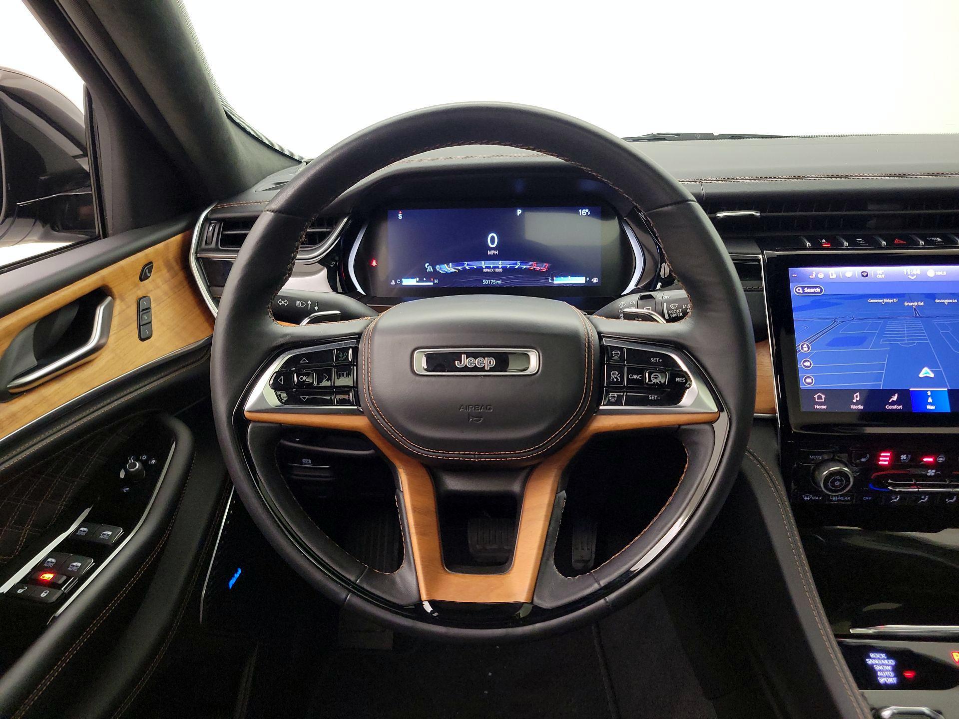 Thumbnail: 2022 Jeep Grand Cherokee - 10