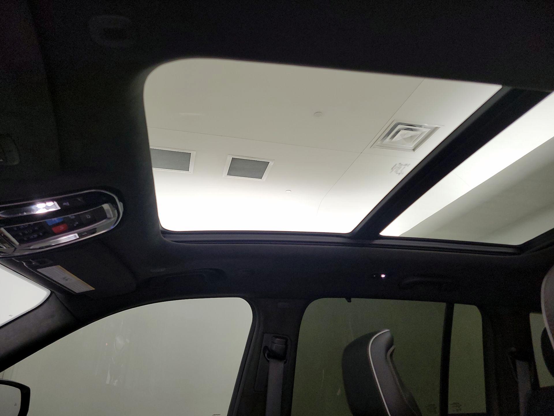 Thumbnail: 2022 Jeep Grand Cherokee - 20