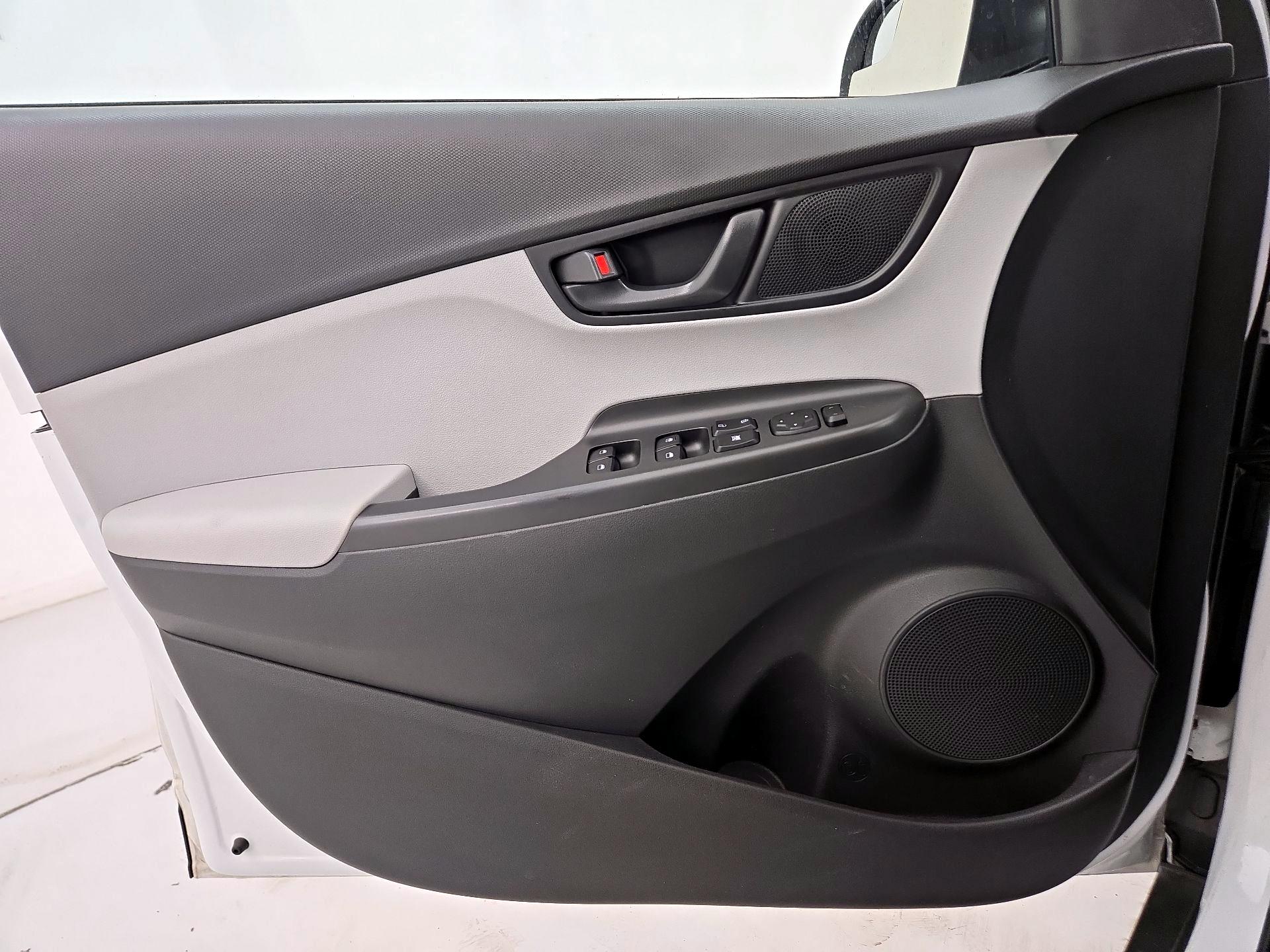 Thumbnail: 2022 Hyundai Kona - 12