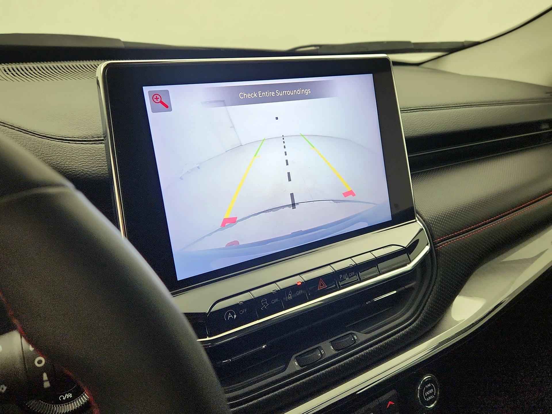 Thumbnail: 2022 Jeep Compass - 15