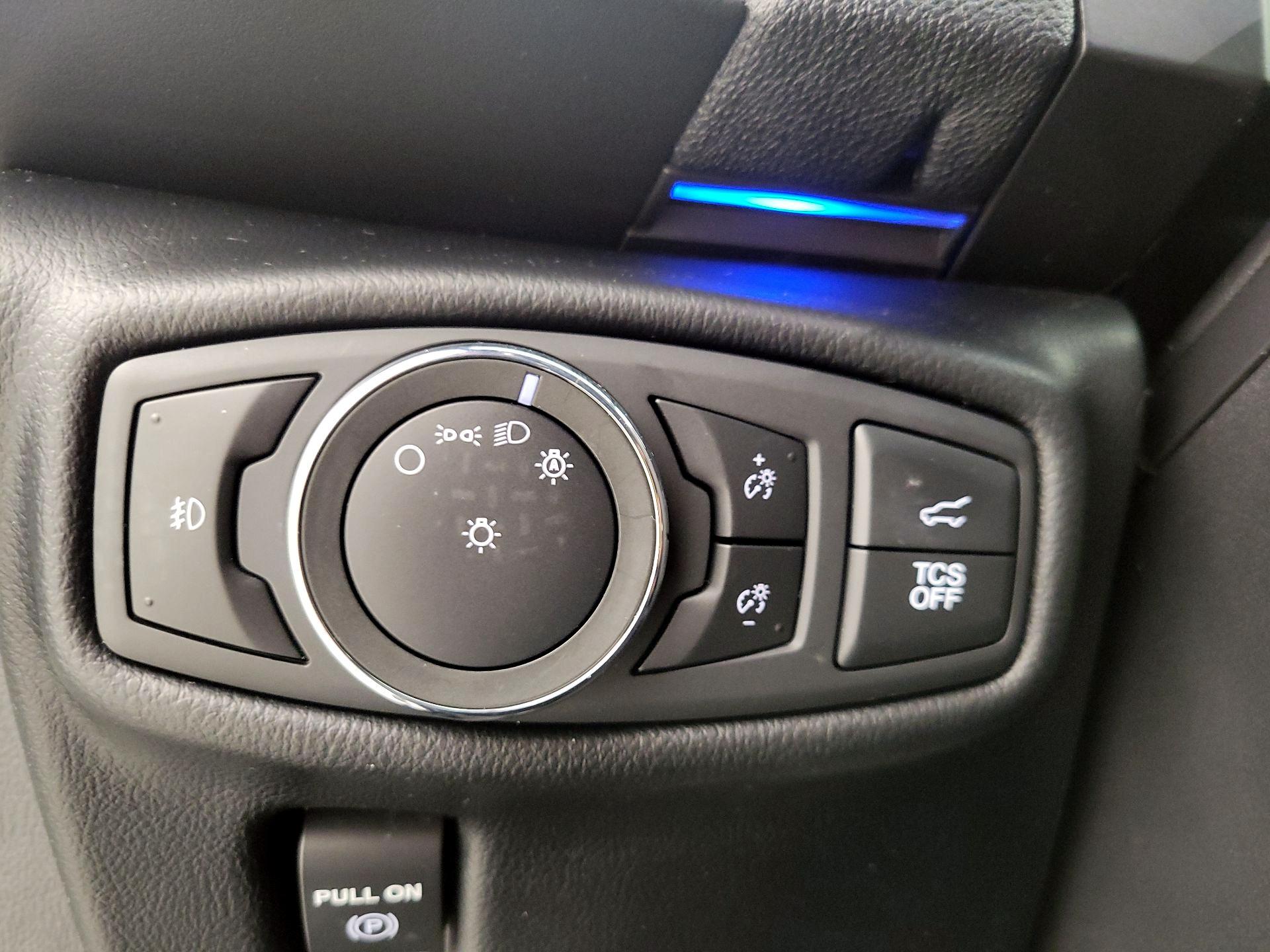 Thumbnail: 2020 Lincoln Nautilus - 13