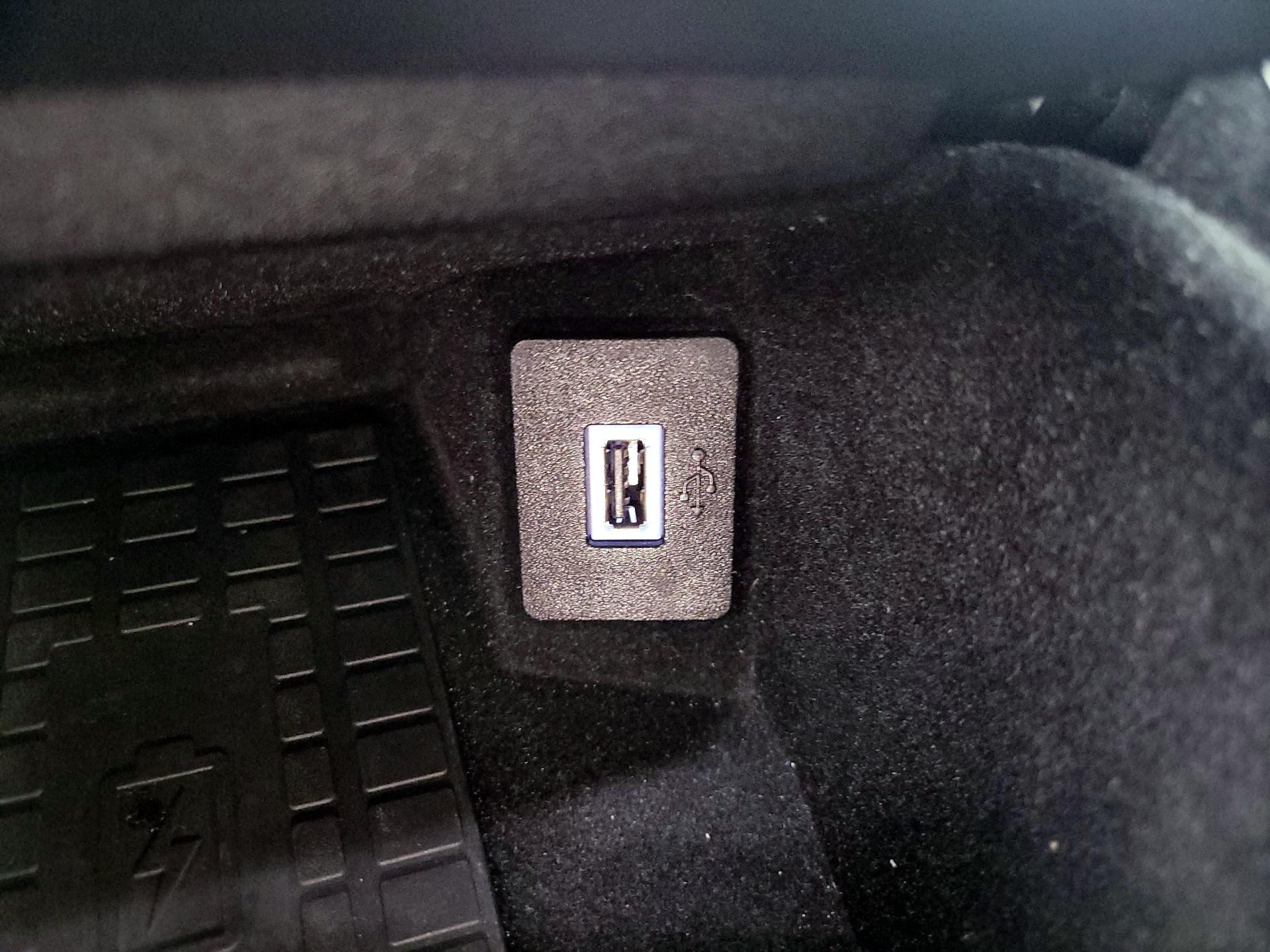 Thumbnail: 2020 Lincoln Nautilus - 19