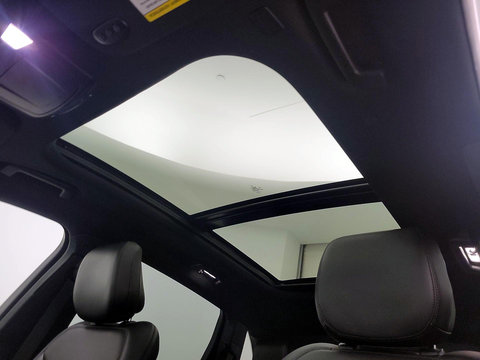 Thumbnail: 2020 Lincoln Nautilus - 20