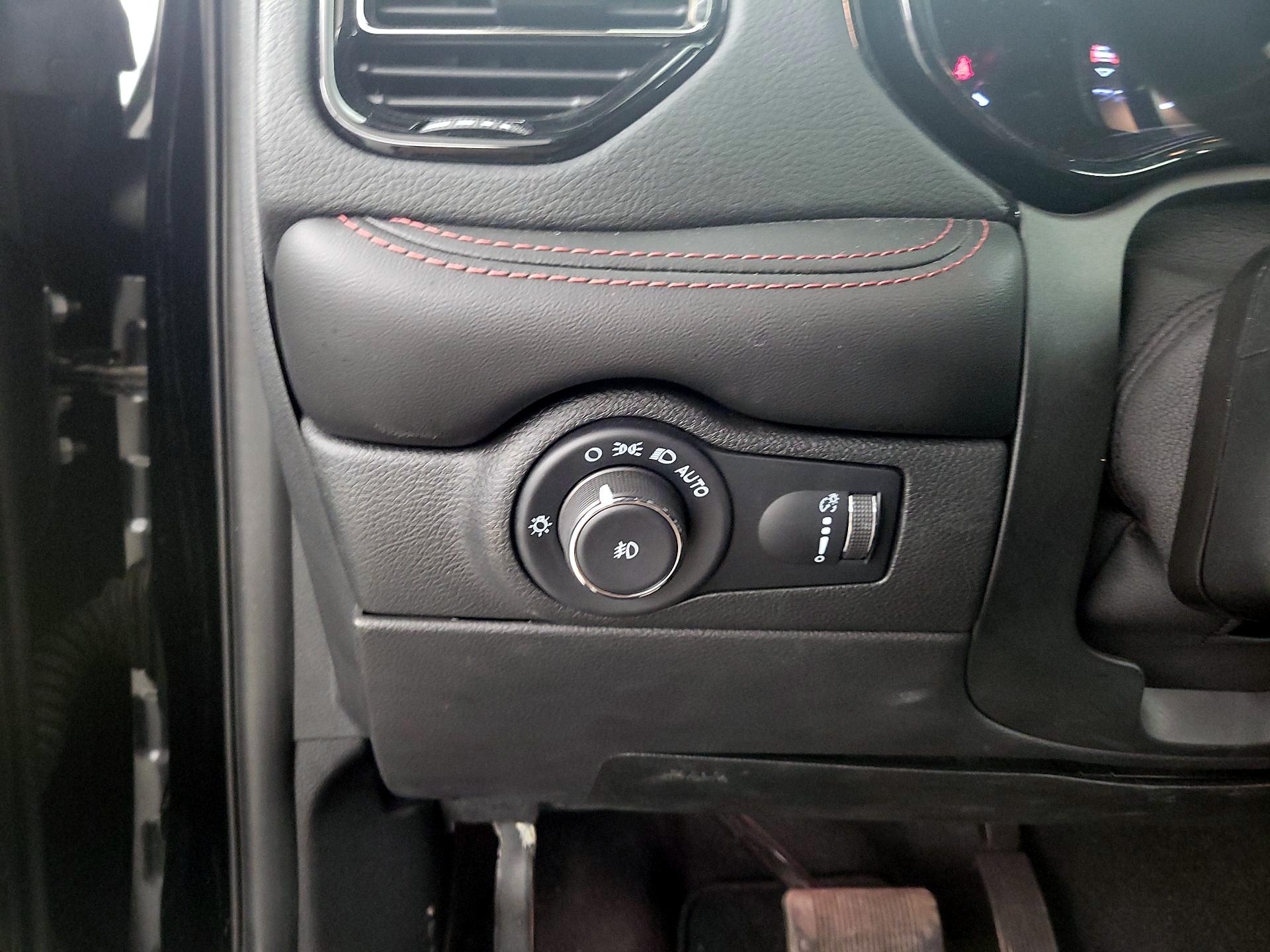 Thumbnail: 2022 Dodge Durango - 13