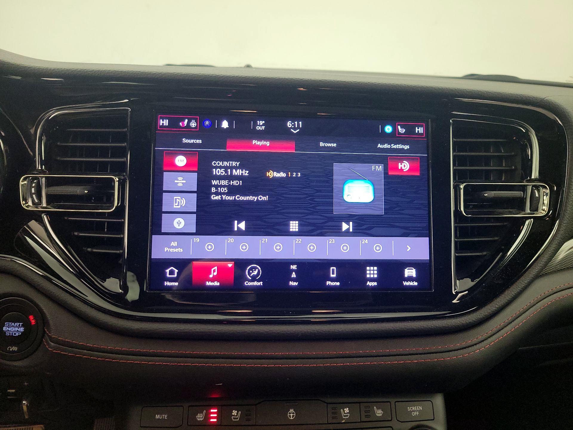 Thumbnail: 2022 Dodge Durango - 16