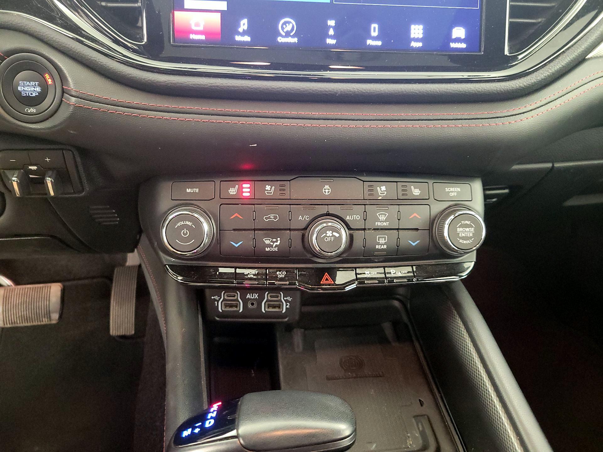 Thumbnail: 2022 Dodge Durango - 17