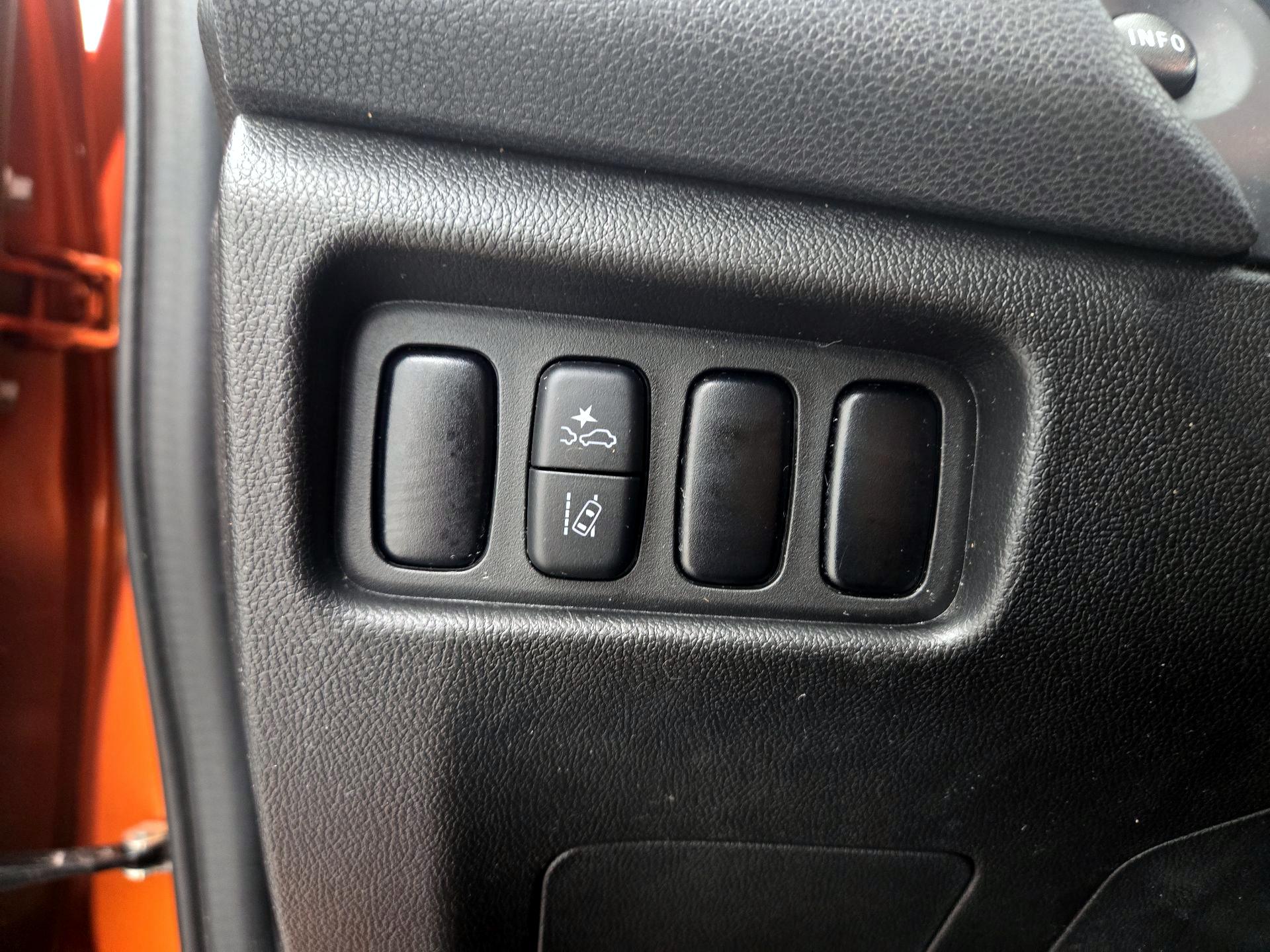 Thumbnail: 2022 Mitsubishi Outlander Sport - 13