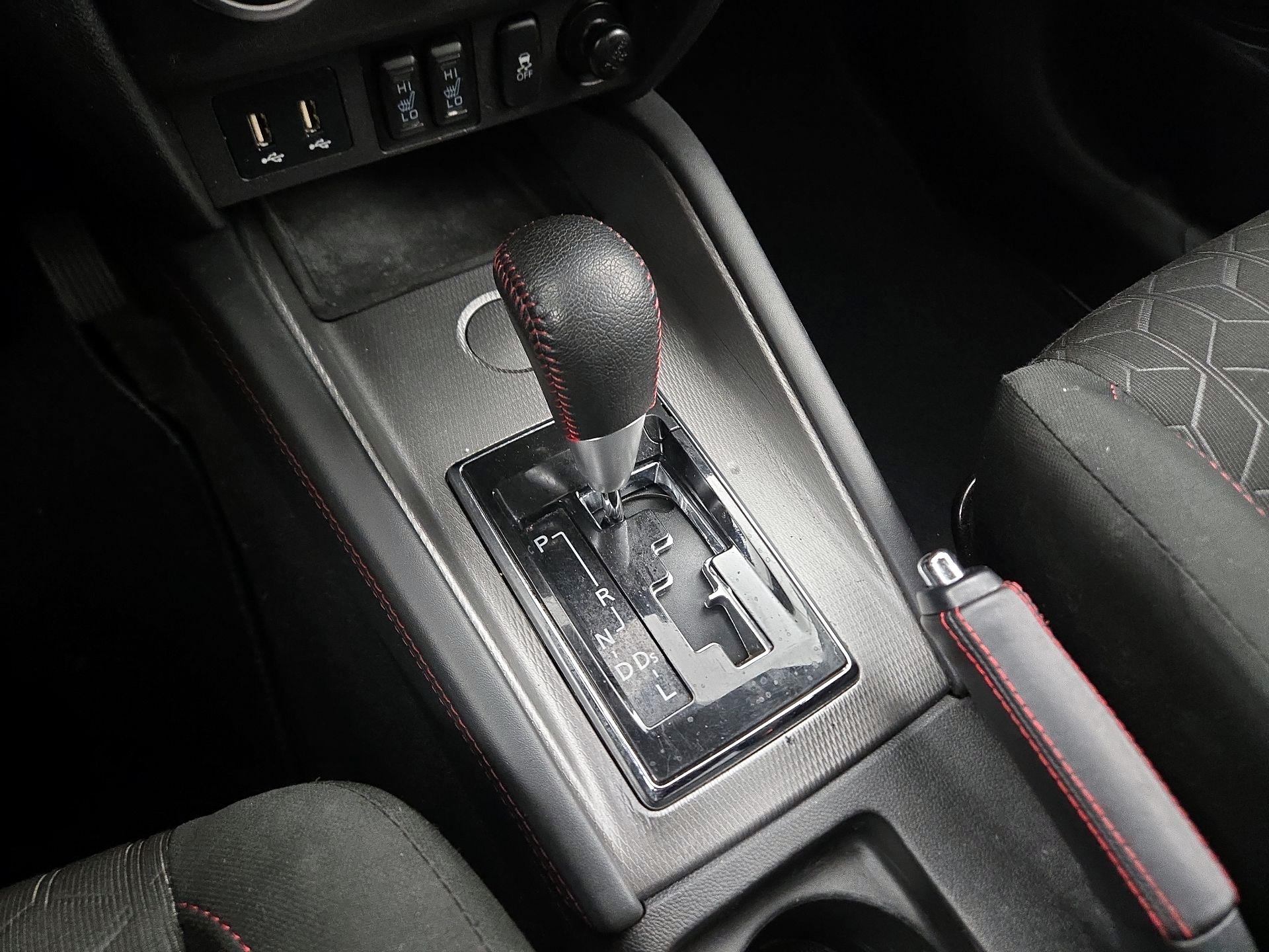 Thumbnail: 2022 Mitsubishi Outlander Sport - 17