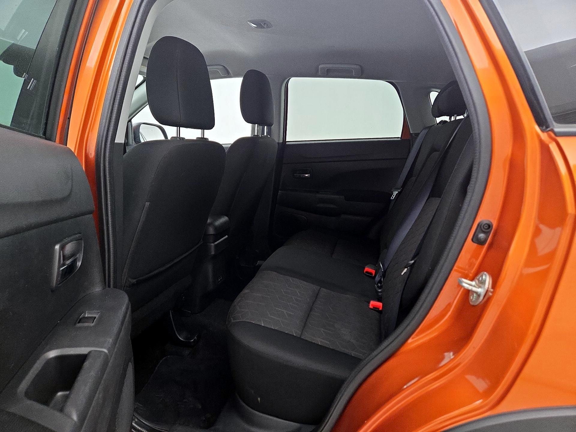 Thumbnail: 2022 Mitsubishi Outlander Sport - 19