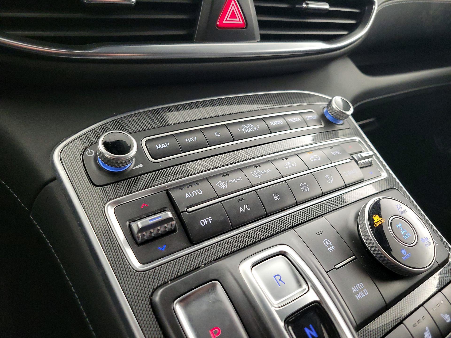 Thumbnail: 2022 Hyundai Santa Fe - 17