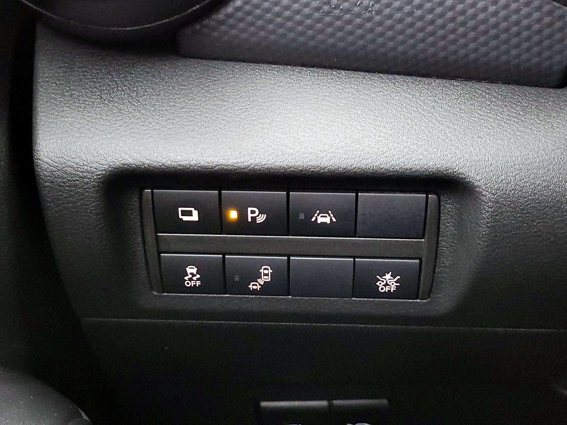 Thumbnail: 2023 Nissan Kicks - 13