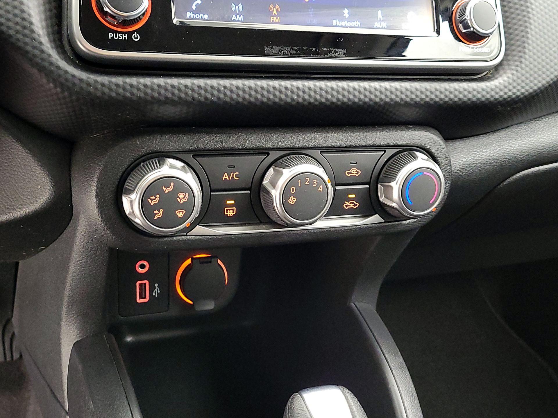 Thumbnail: 2023 Nissan Kicks - 16