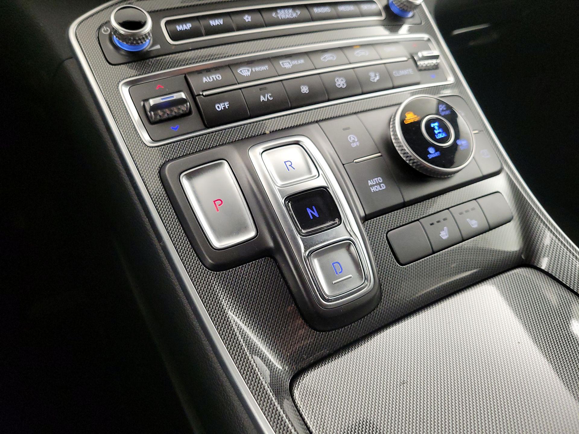 Thumbnail: 2023 Hyundai Santa Fe - 18